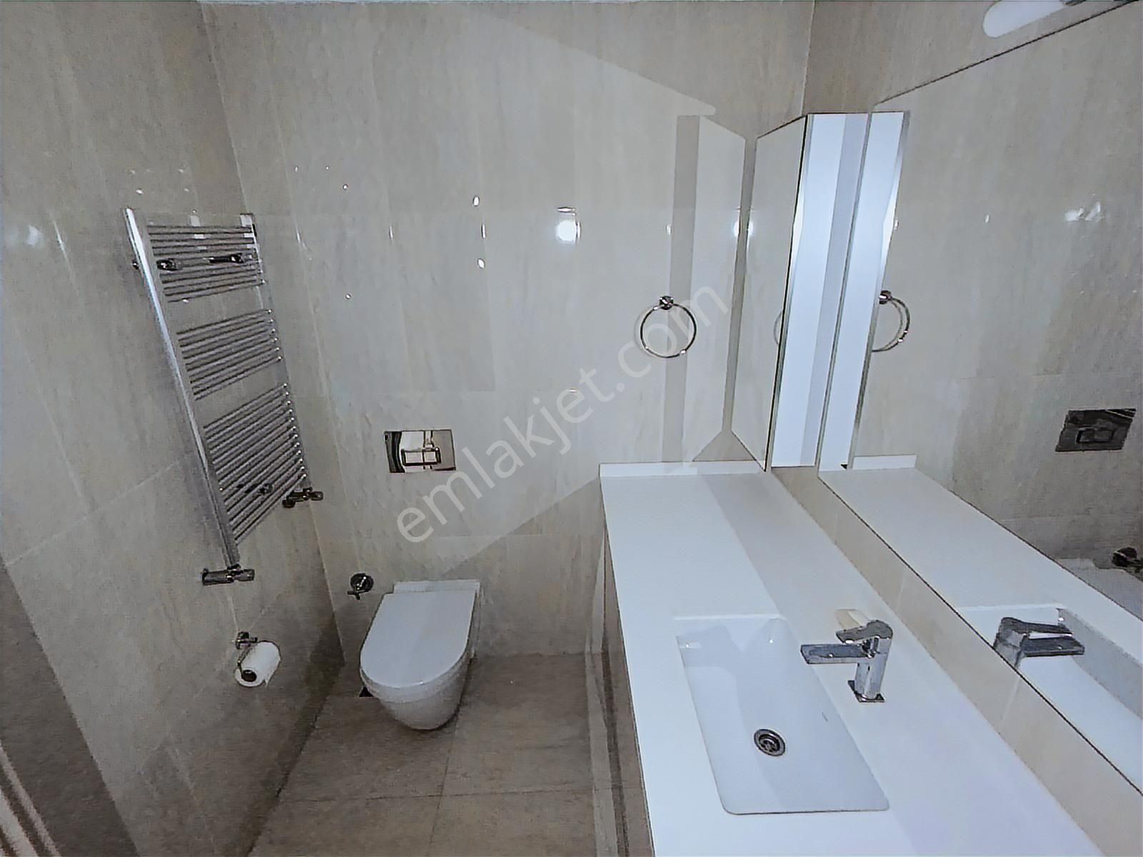 Blokyapı'dan Evorada 175 M2 Ebeveyn Banyolu 3,5+1 Arakat Kiralık - Görsel 14