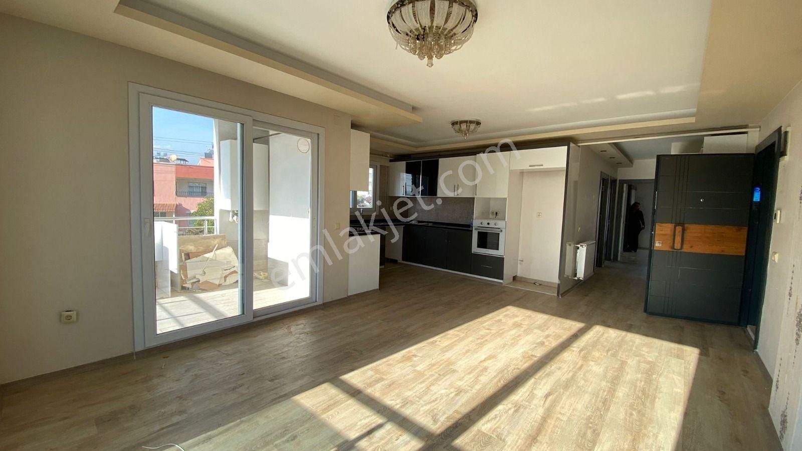 50. Yılda Satılık Masrafsız 3+1 Daire