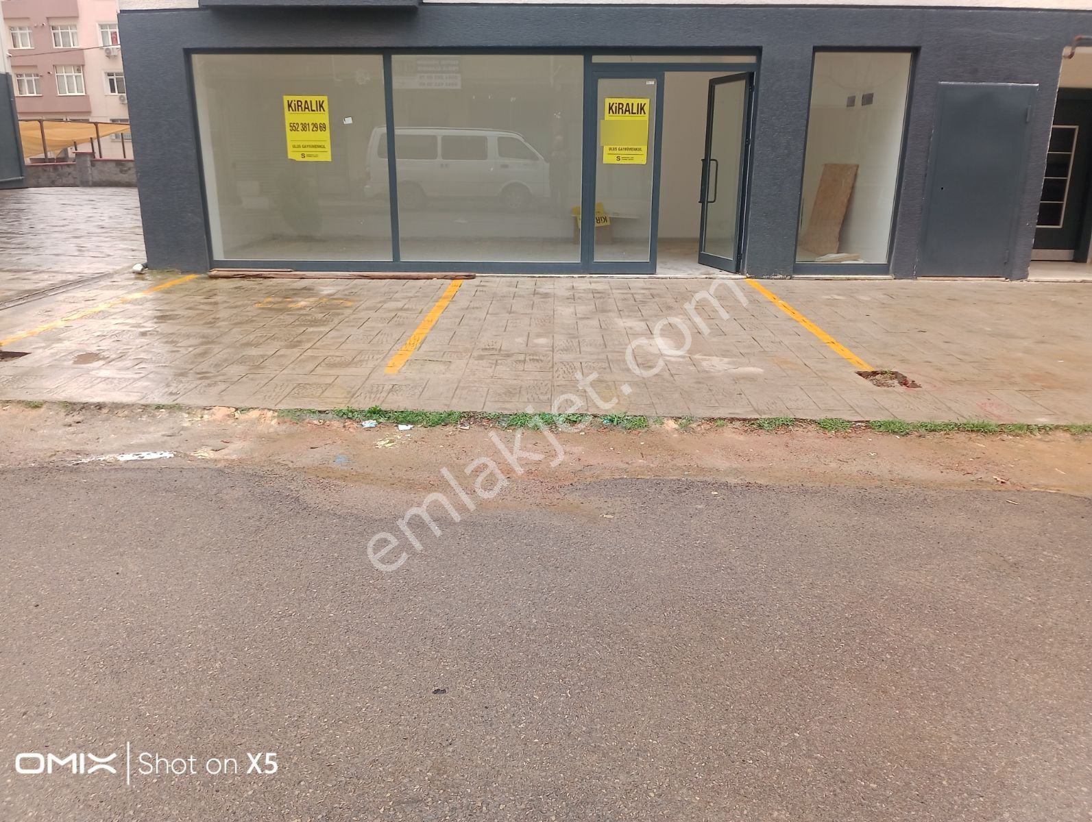 Pendik Çamçeşme Mahallesi'nde Kiralık 25m2 Düz Giriş Dükkan - Görsel 9
