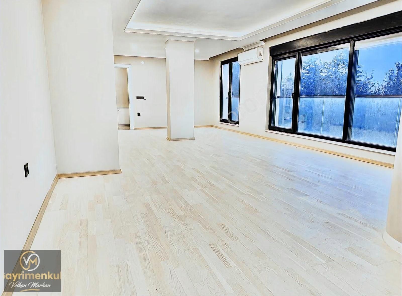 Kandilli Ana Cadde Üzerinde Manzara - Görsel 17