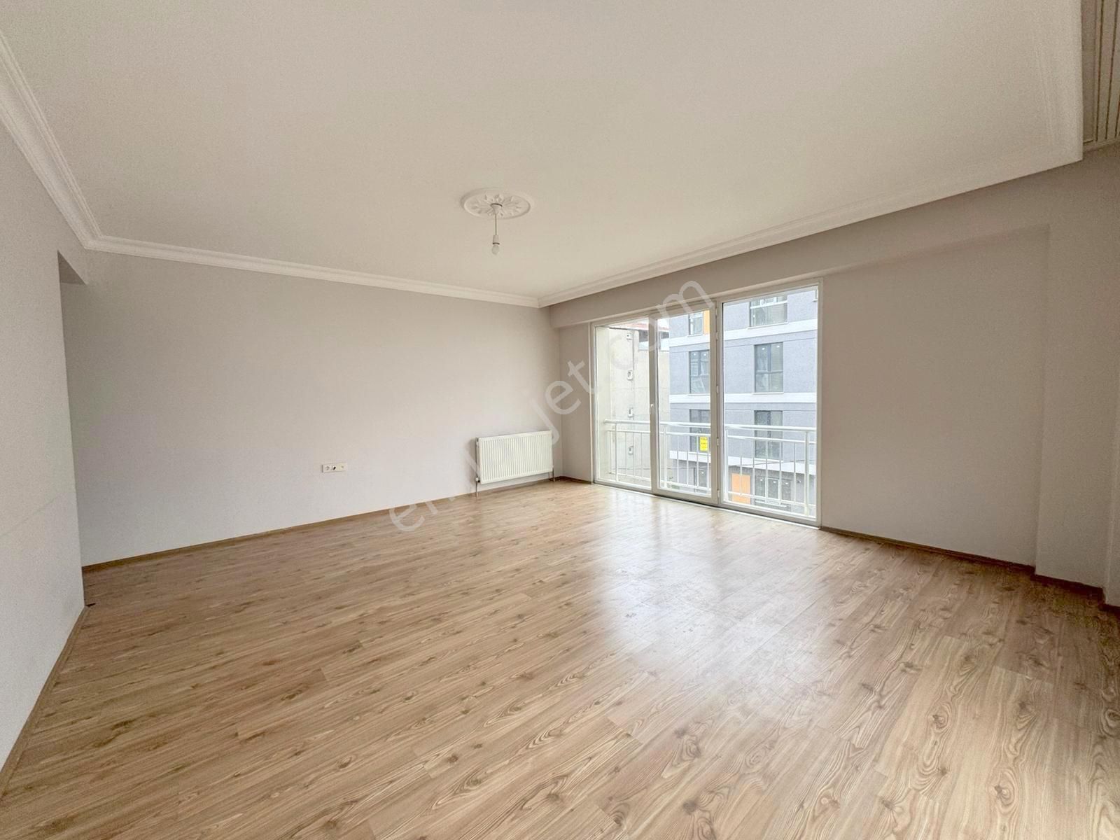 Mertcan'dan Cadde 2dk Metro 7dk İskanlı Balkonlu Fırsat 3+1 - Görsel 10