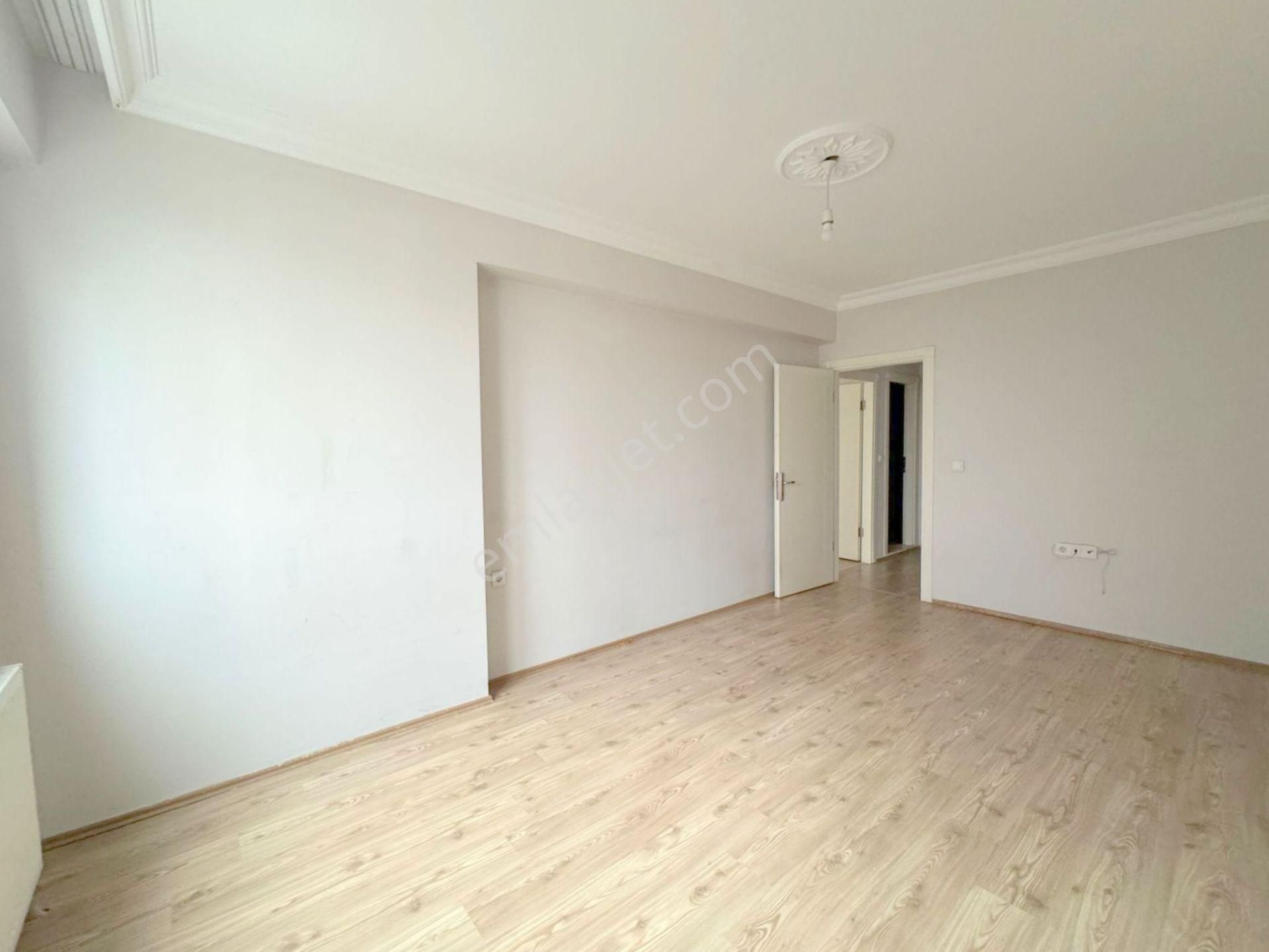 Mertcan'dan Cadde 2dk Metro 7dk İskanlı Balkonlu Fırsat 3+1 - Görsel 3