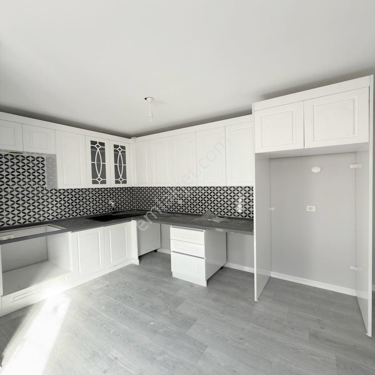 Kod 5311 Çamlık Mah. Metroya Yürüme Mesafesinde Arakat 1+1 Daire - Görsel 8