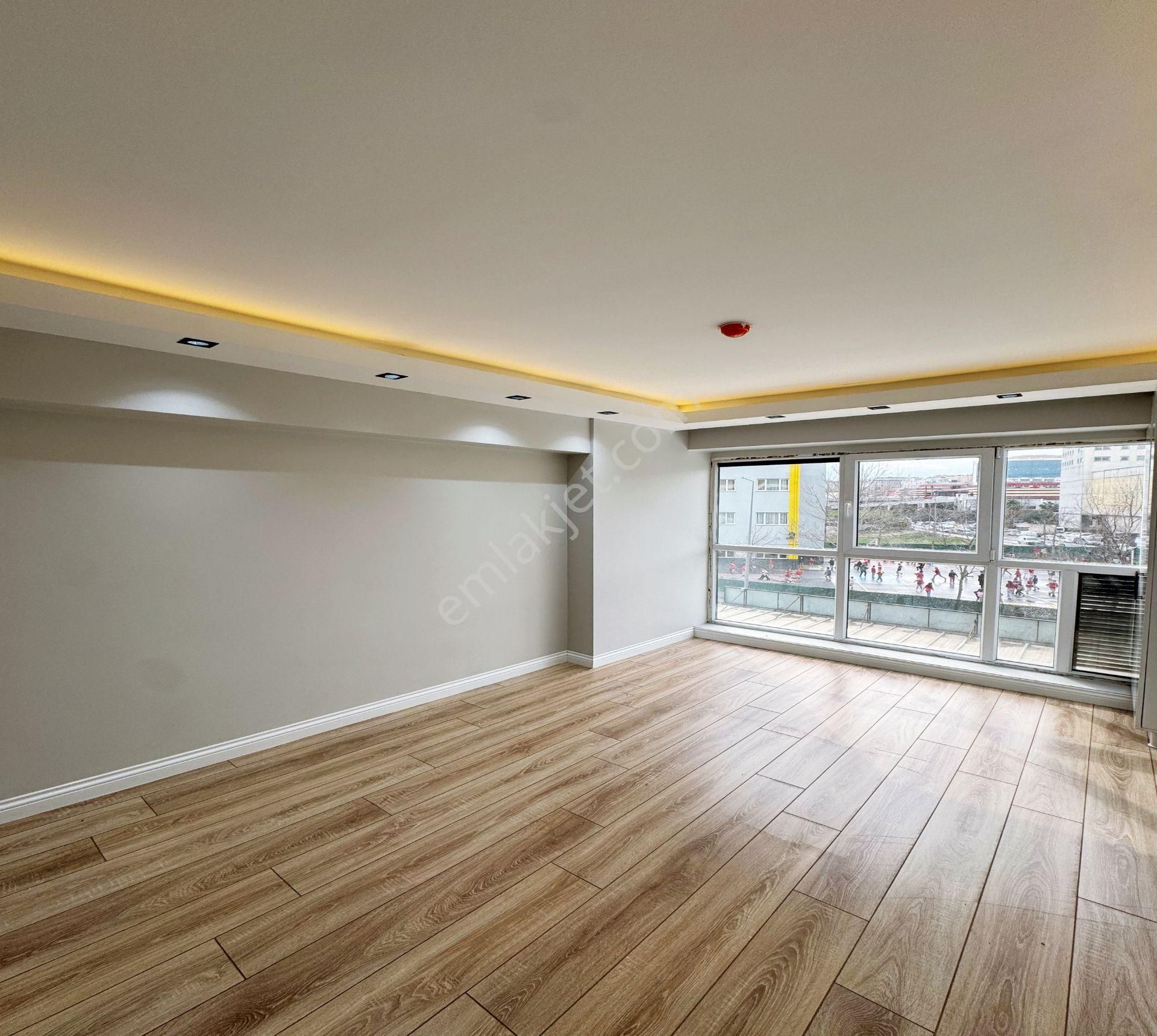 Vira Yapı'dan Sinema & Türk Hamalı Prestijli Site İçinde Kiralık - Görsel 2