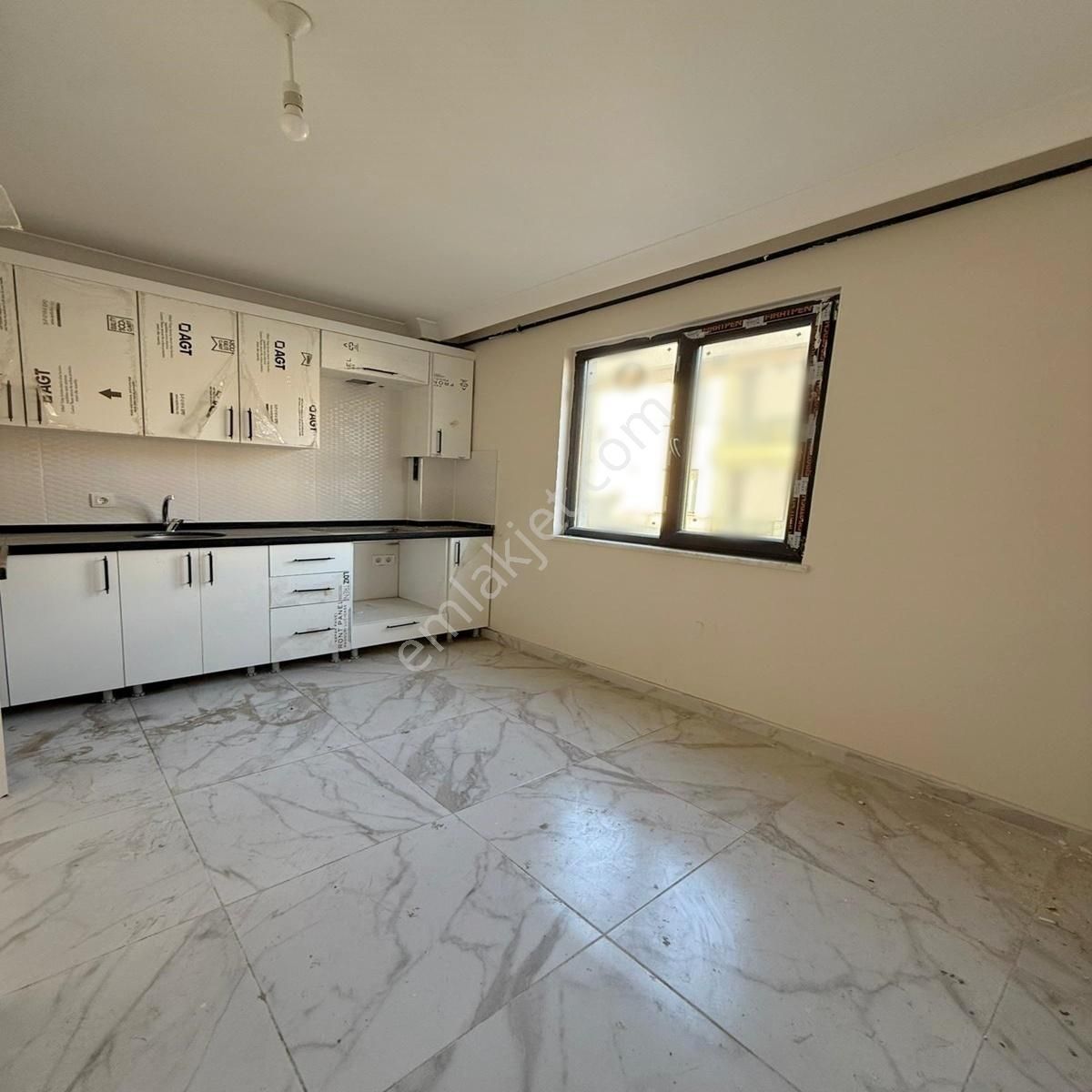 Kod 5336 Cumhuriyet Mah. Caddeye Cephe Geniş Kredili 2+1 Daire - Görsel 2