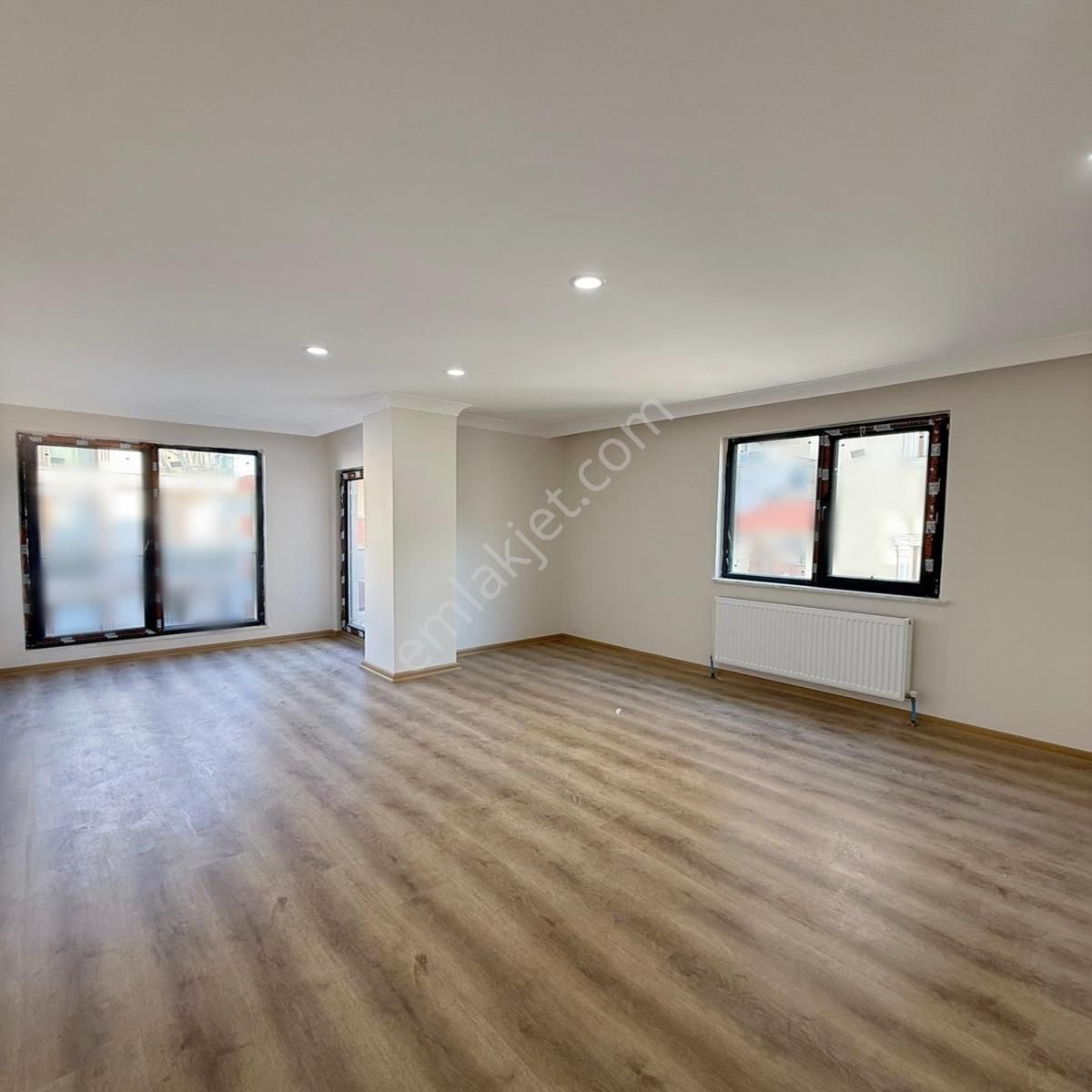 Kod 5336 Cumhuriyet Mah. Caddeye Cephe Geniş Kredili 2+1 Daire