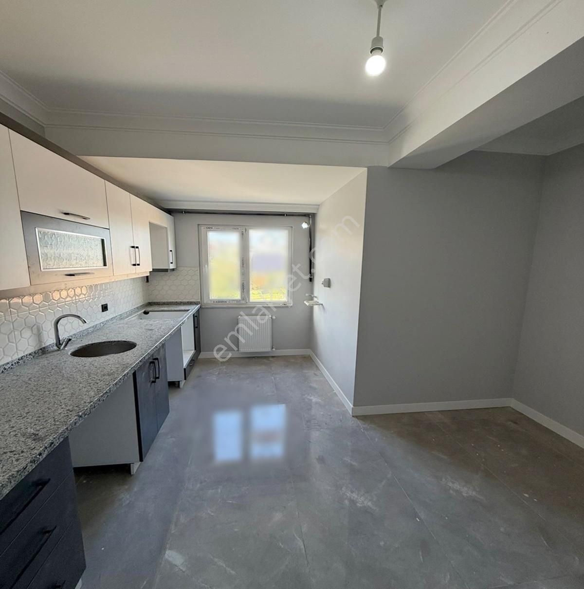 Kod 5309 Avrasya Yapı'dan Geniş Mutfaklı 2+1 Ara Kat Daire !!! - Görsel 6