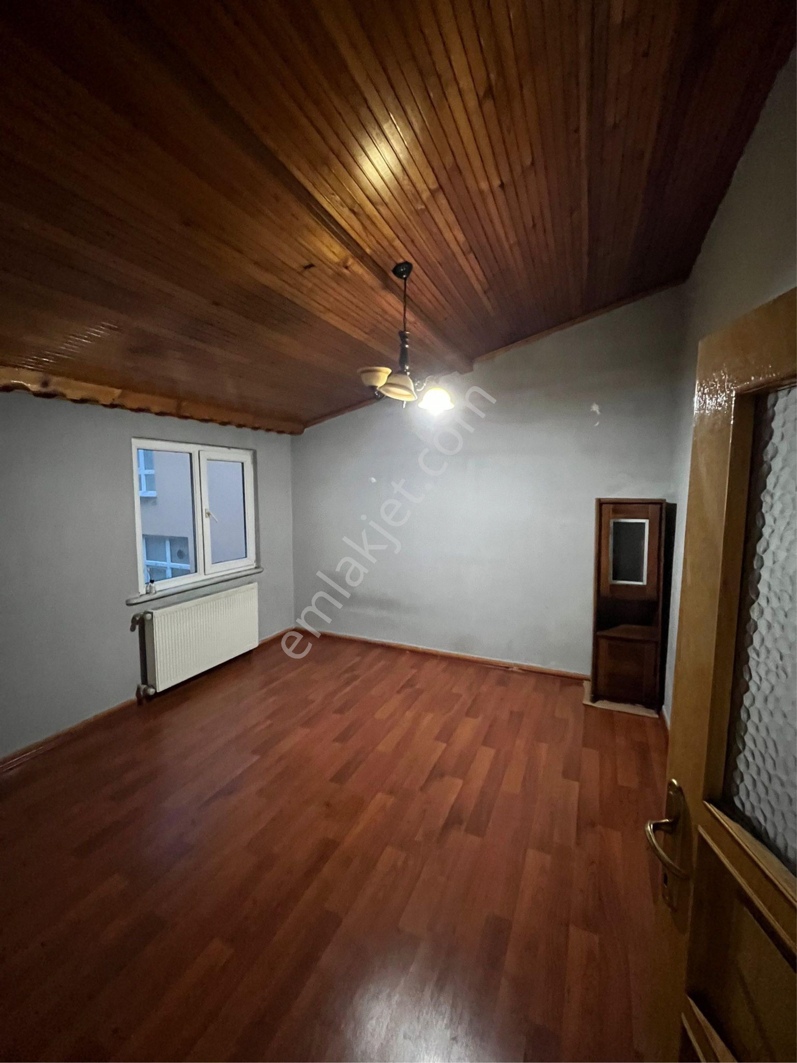 Mahmutbey Halkalı Caddesine Yakın Kiralık 100 M2 Daire 3+1