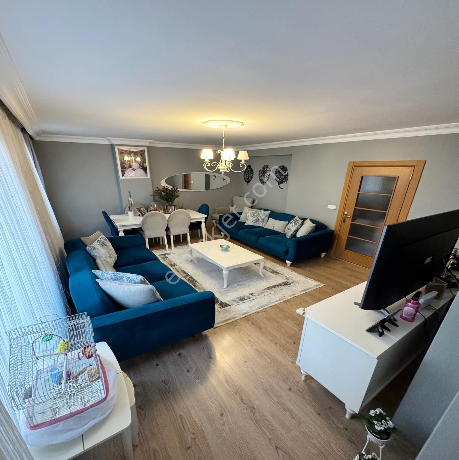 Kod 5346 Cumhuriyet Mah Yatırıma Uygun Geniş 2+1 Arakat Satılık