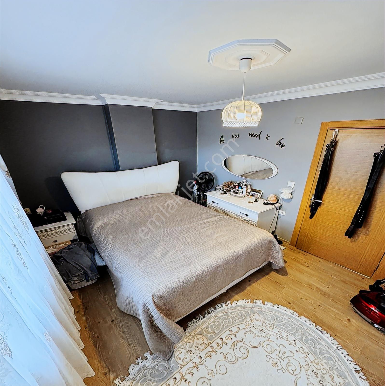 Kod 5346 Cumhuriyet Mah Yatırıma Uygun Geniş 2+1 Arakat Satılık - Görsel 15