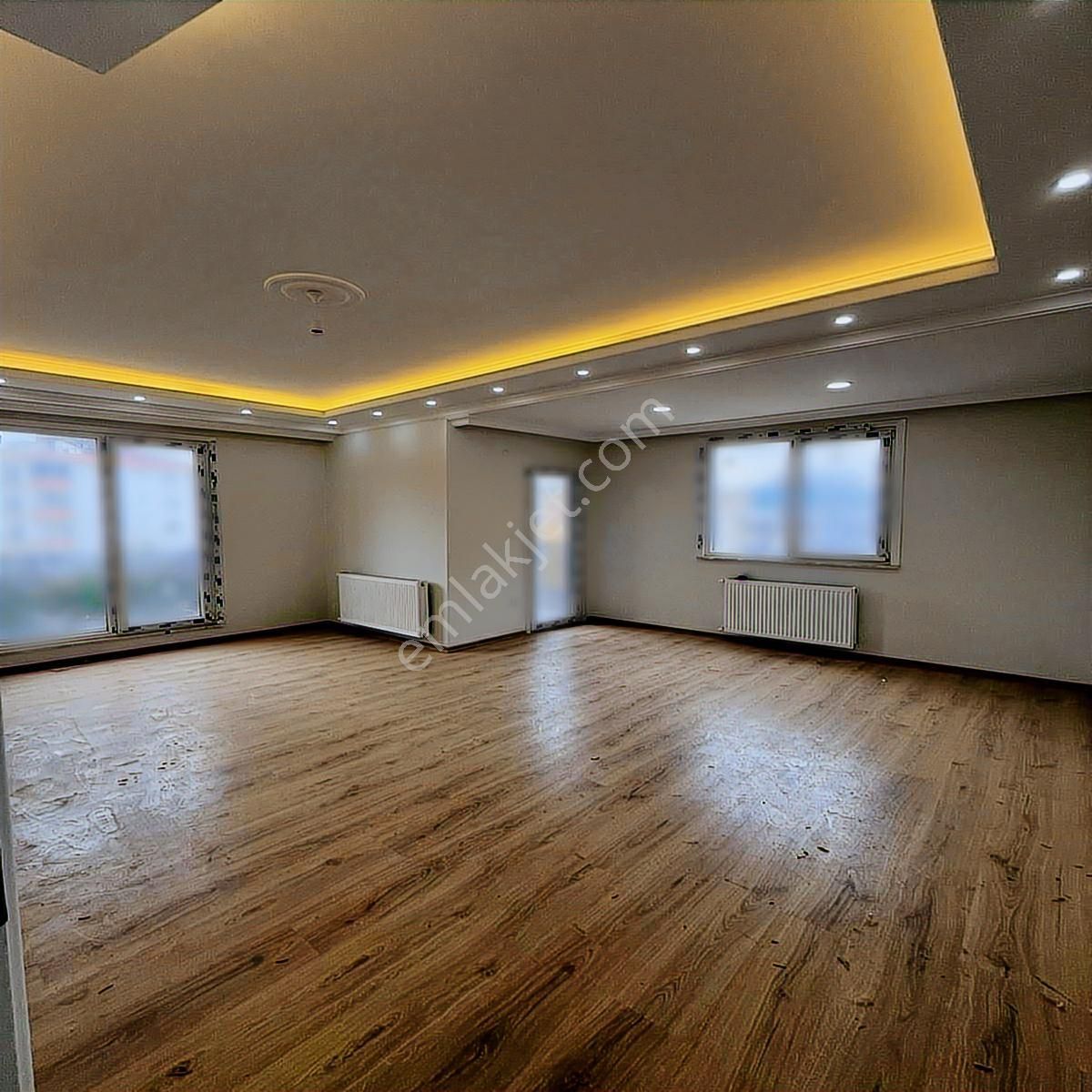 Kod 5344 Butik Site İçerisinde Kapalı Otoparklı Geniş 3+1