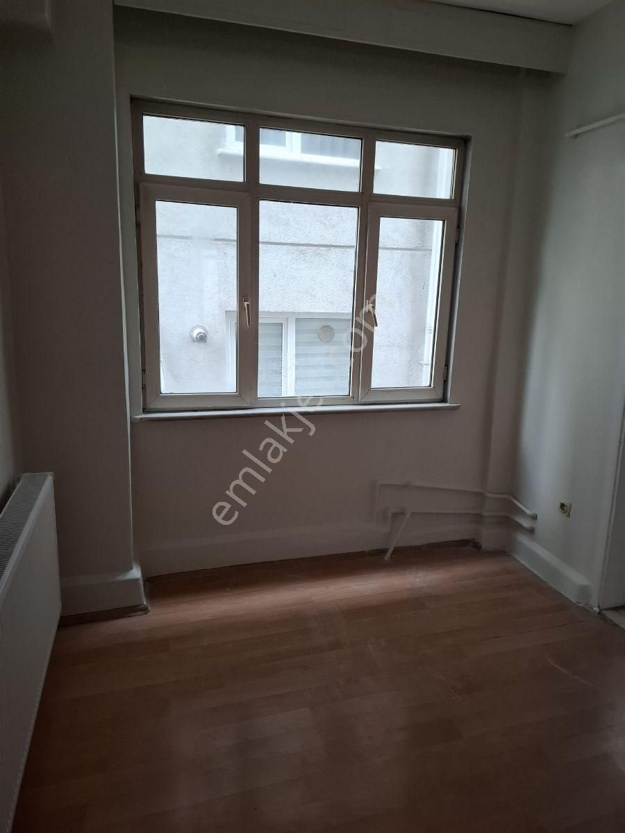 Hürriyet'te Kiralık 2+1 2.kat Daire - Görsel 9