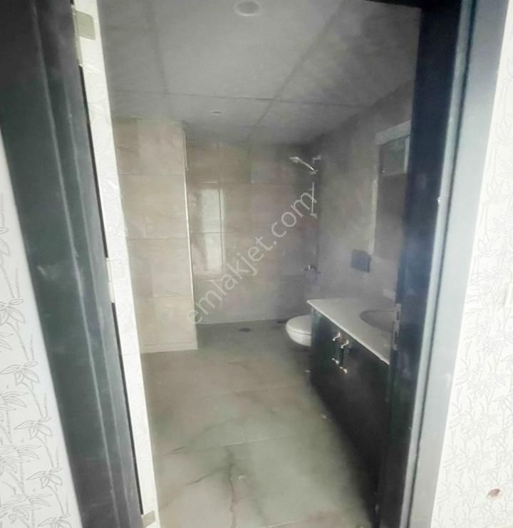 Kod 3181 Yenidoğan Mah. Yatırıma Uygun Caddeye Cephe 2+1 Ara Kat - Görsel 7