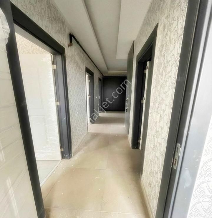 Kod 3181 Yenidoğan Mah. Yatırıma Uygun Caddeye Cephe 2+1 Ara Kat - Görsel 3