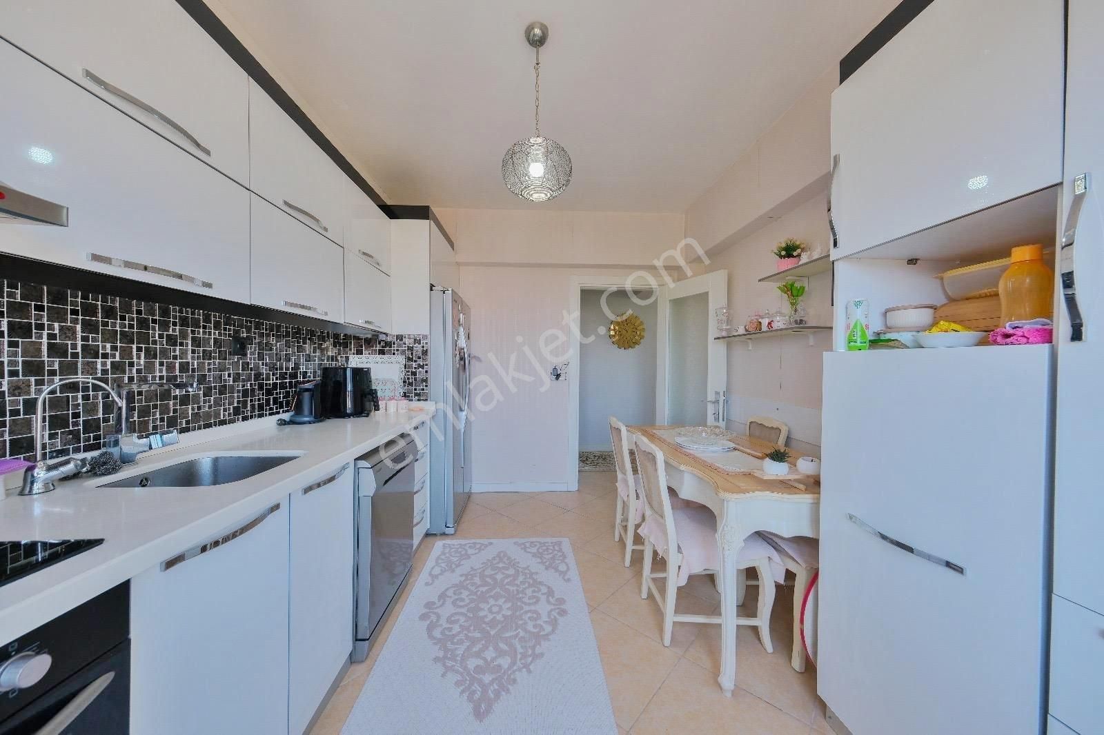 Kod 5357 Site Mah. Yüksek Kredili Manzaralı Geniş 3+1 Satılık - Görsel 4