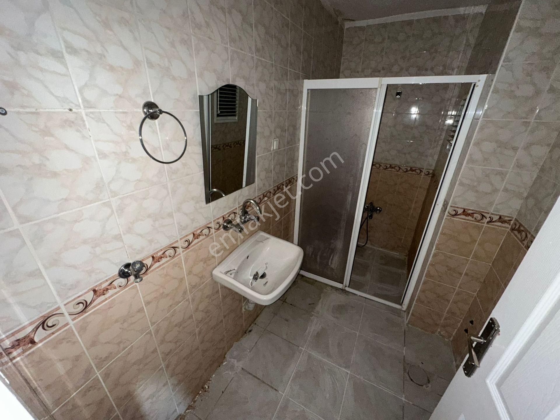Sincan 12.cadde Üzerinde Site İçinde 3.kat Ön Cephe Salon Bağımsız Kiralık Daire - Görsel 19
