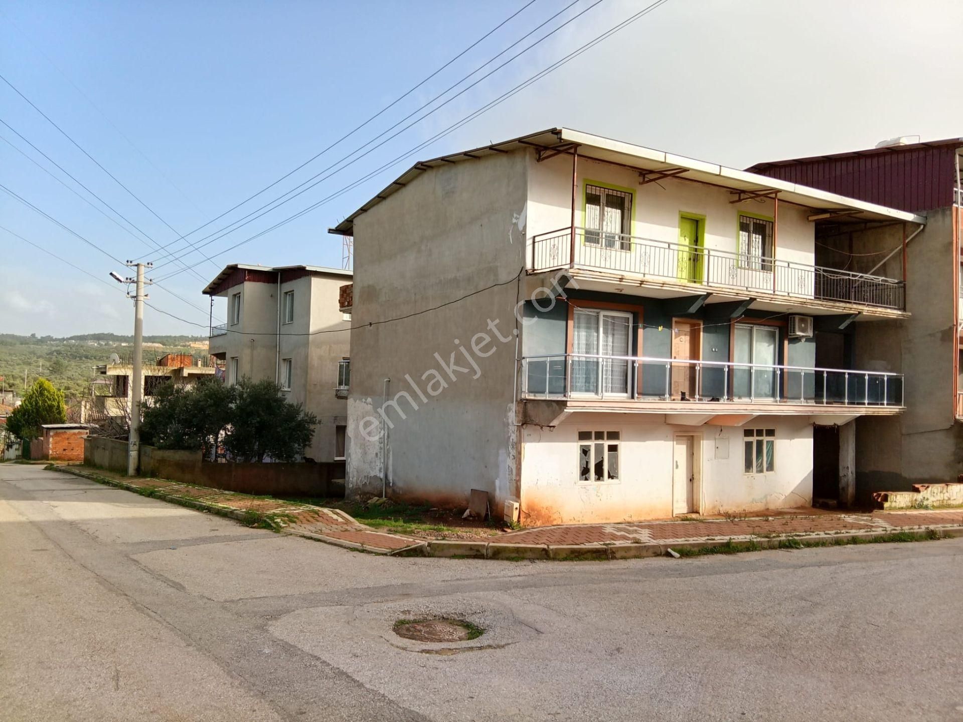 Yatırım Fırsatı - Yazıbaşı Merkez'de Komple Satılık Bina