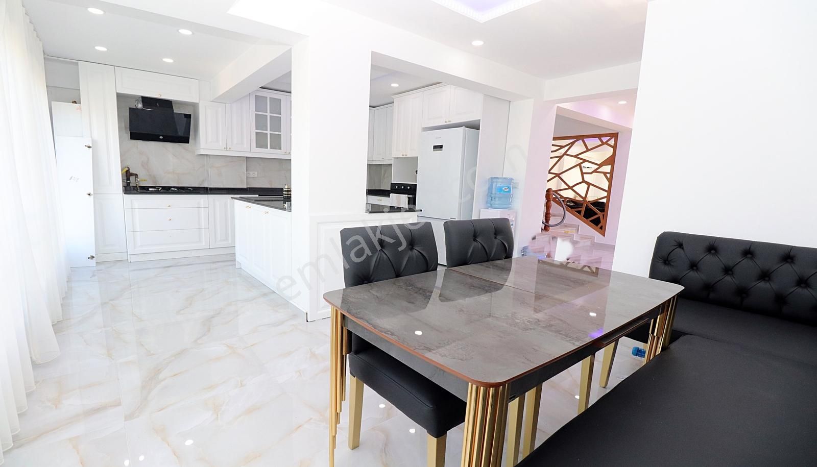 Eşyalı Kiralık Villa Beylikdüzü Deniz Manzaralı - Görsel 13