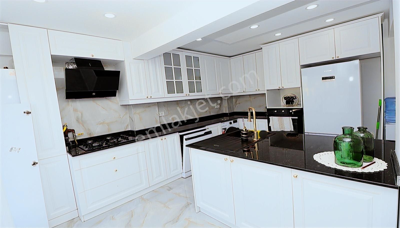 Eşyalı Kiralık Villa Beylikdüzü Deniz Manzaralı - Görsel 3