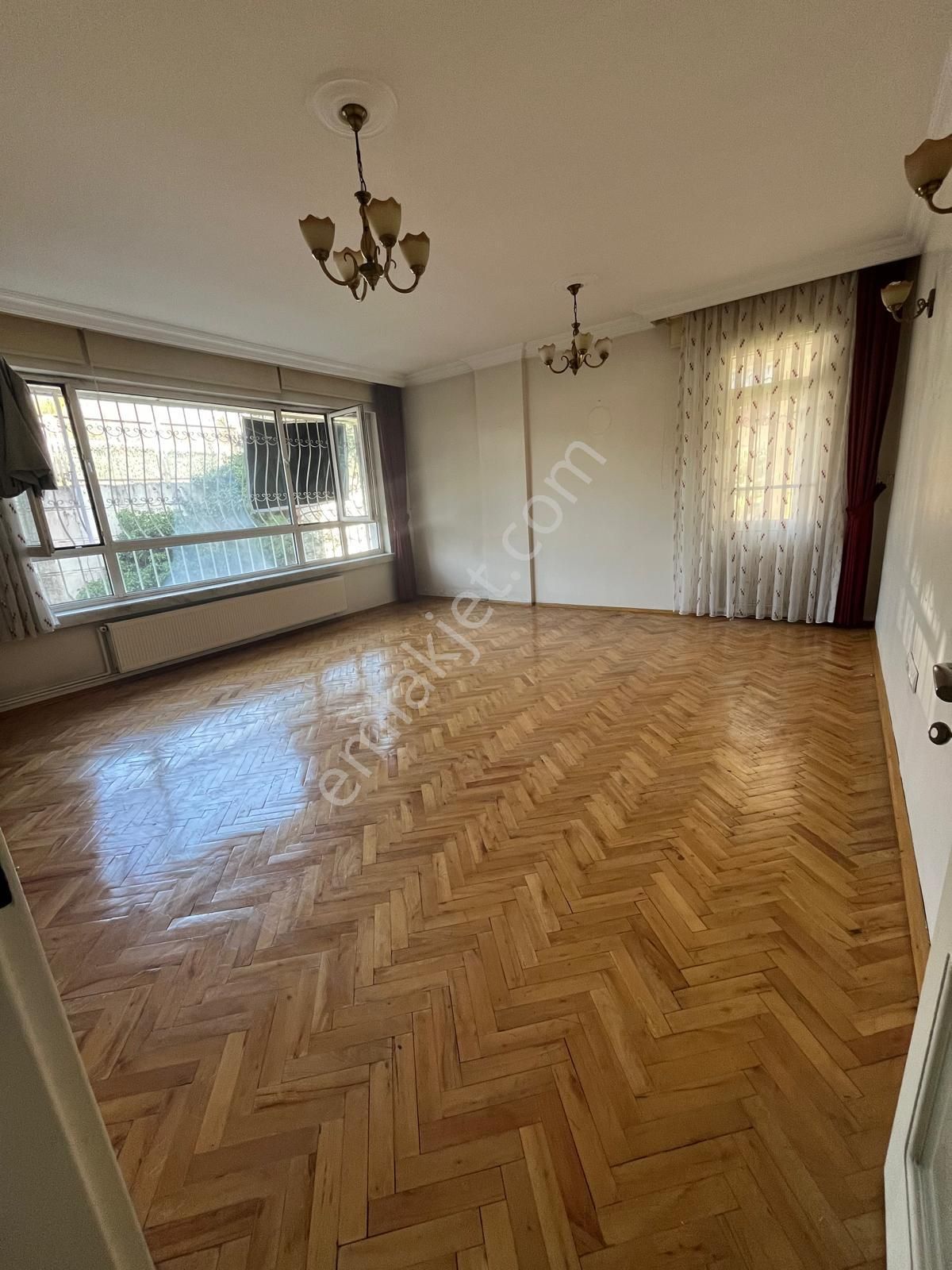 Aydınlıkevler 3+1 Yapılı Temiz Süper Geniş 1. Kat Daire Kiralık