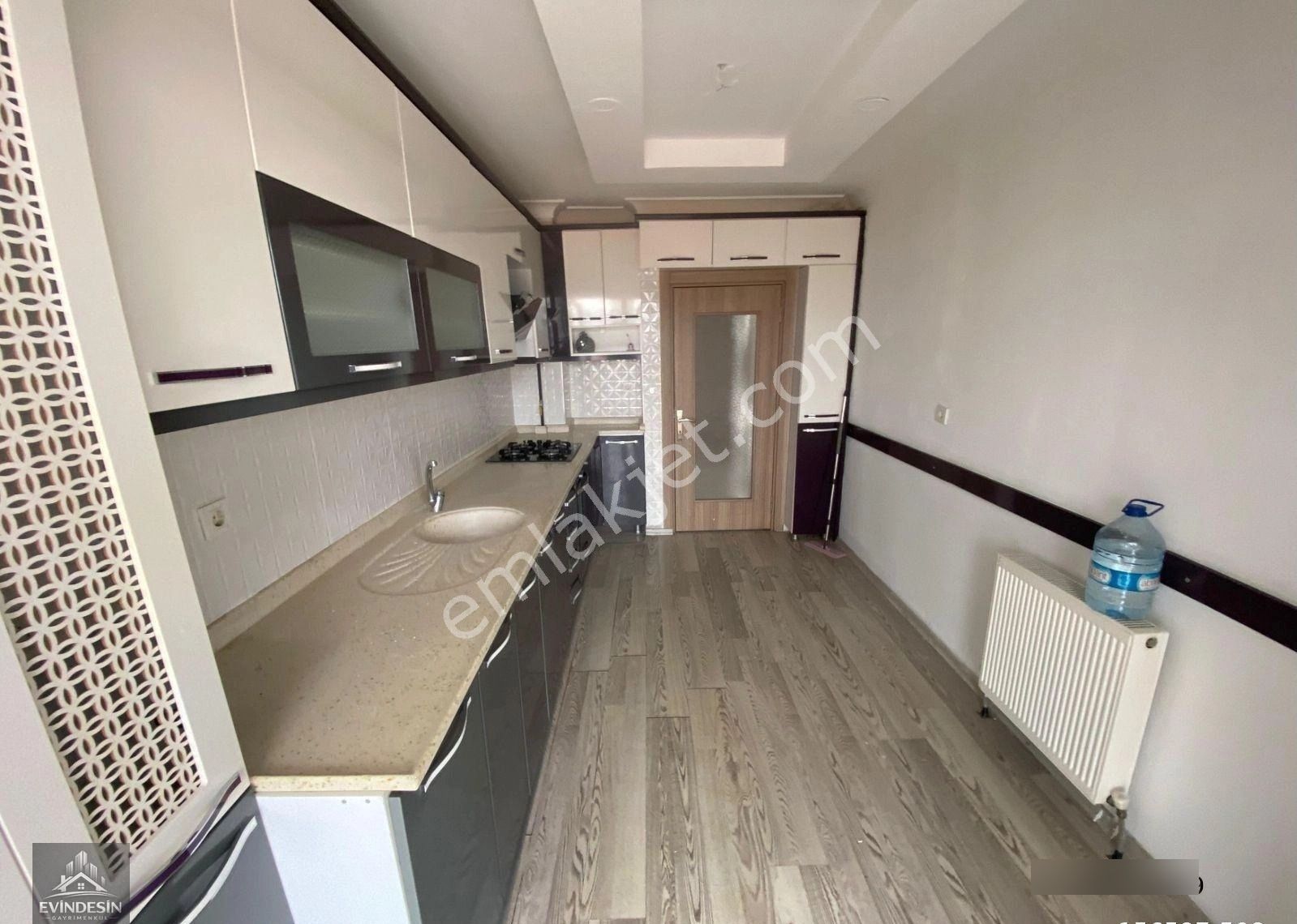 Atapark Mahallesinde Asansörlü Orta Kat Ön Cephe Manzaralı Full Yapılı Kiralık