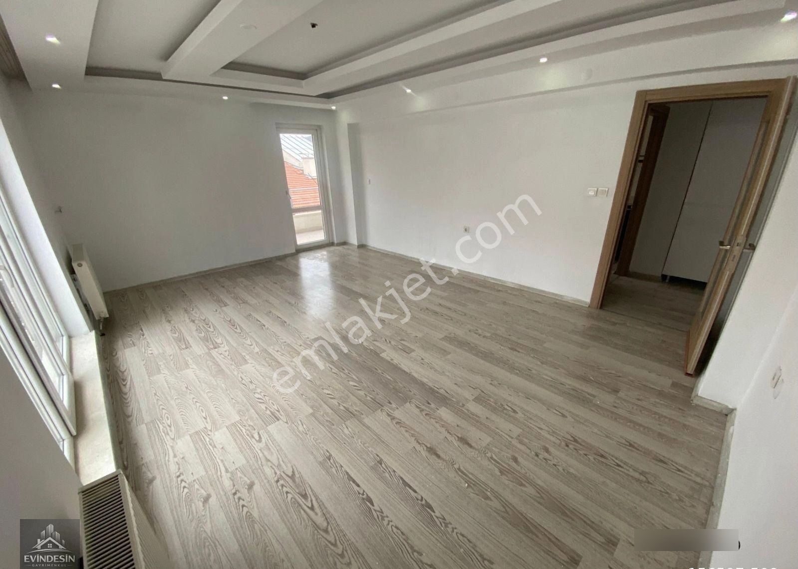 Atapark Mahallesinde Asansörlü Orta Kat Ön Cephe Manzaralı Full Yapılı Kiralık - Görsel 2