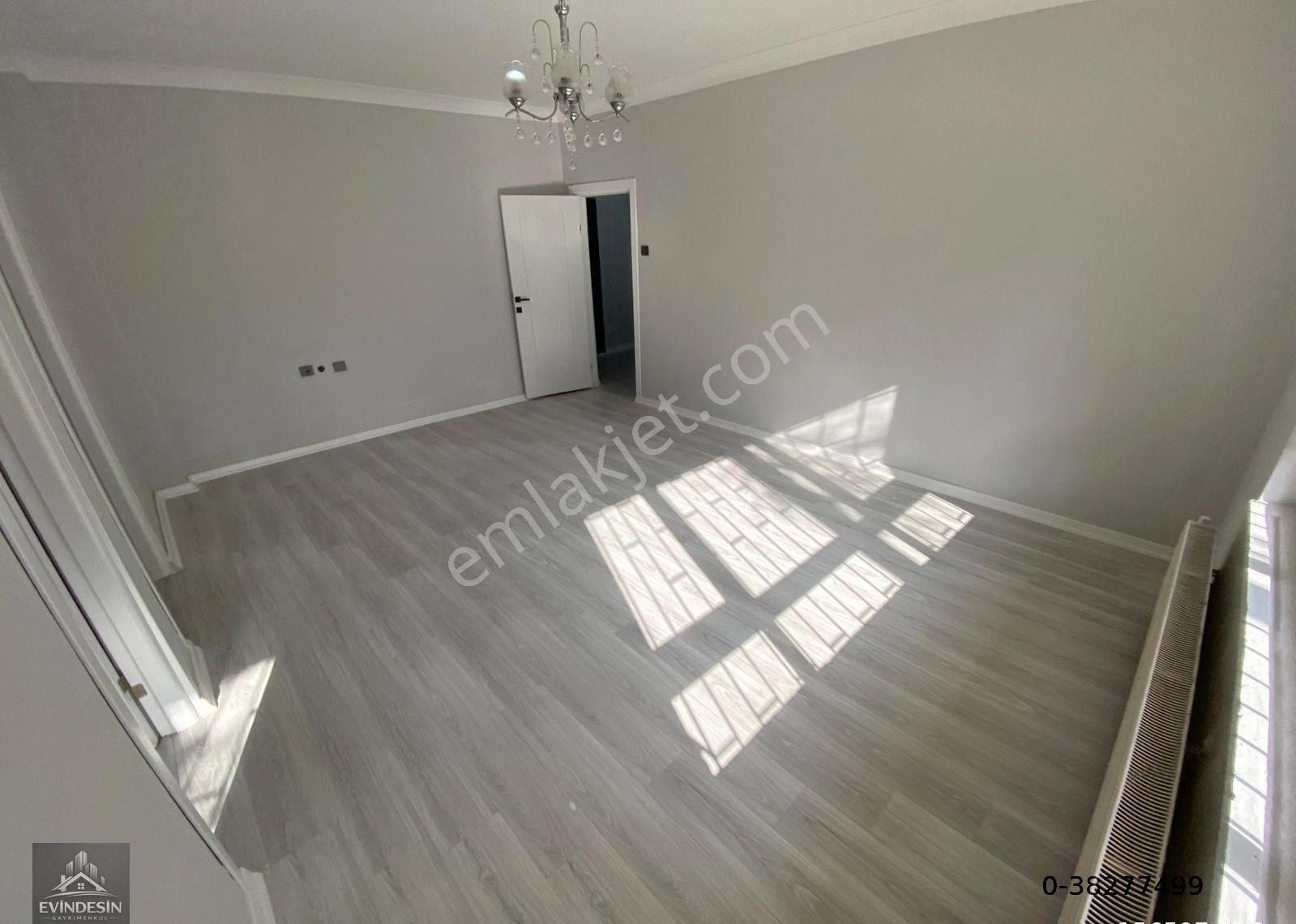 Yakacık Mahallesinde 3+1 Ön Cephe Balkonlu Yapılı Satılık Daire - Görsel 3