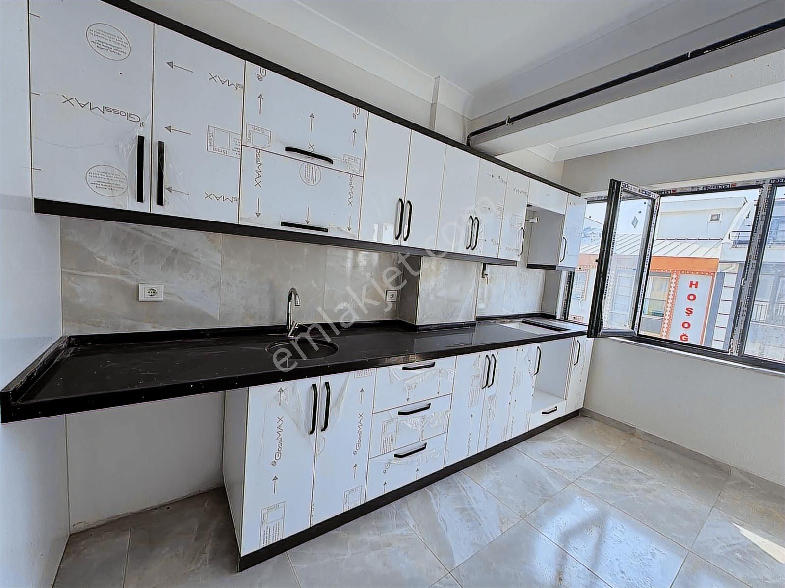 Bandırma Mavi Emlaktan 600 Evler Mahallesinde3+1 Satılık Daire