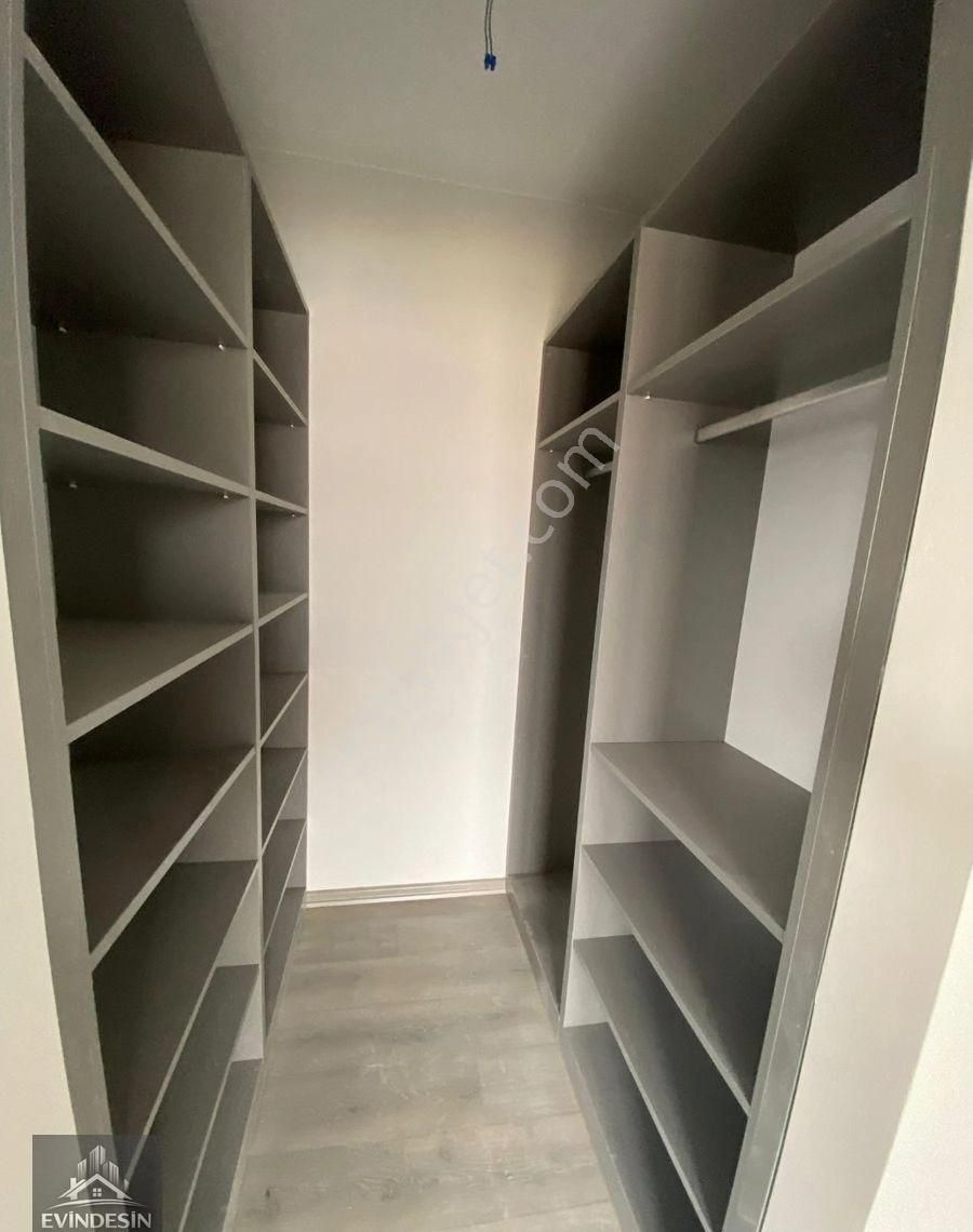 Çiçekli Mahallesinde Sıfır Sitede E.banyolu Giyinme Odalı Satılık Daire - Görsel 12