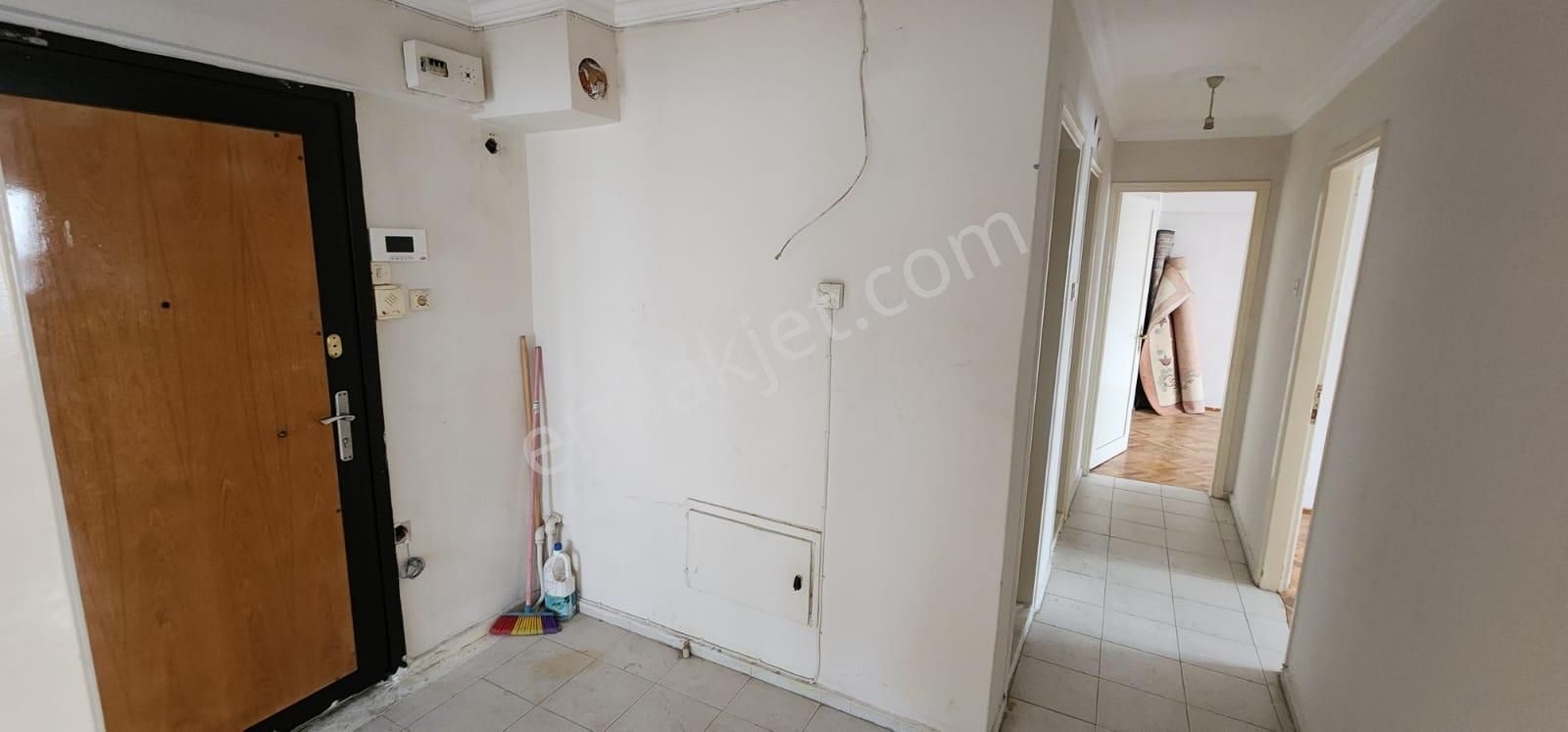 Bornova Ata Durağında Doğalgazlı 3+1 Daire - Görsel 8