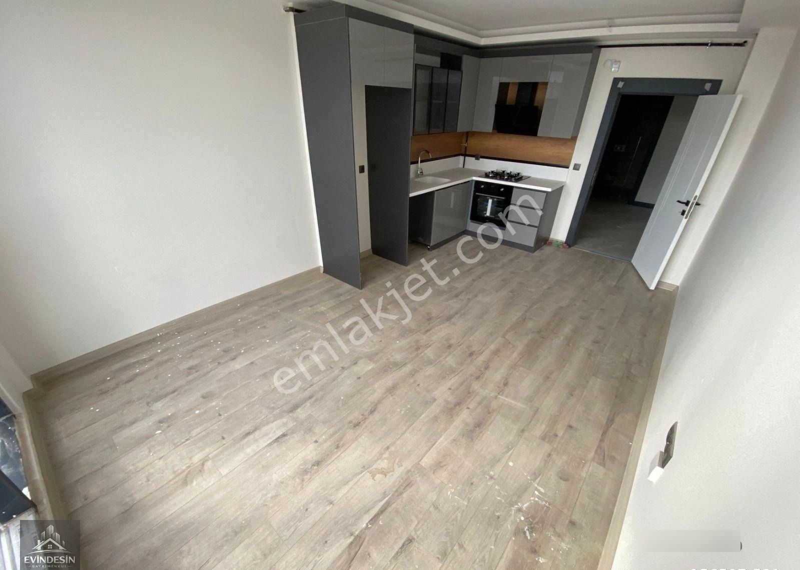 Şefkat Mahallesinde Sıfır Sitede Kapalı Otopaklı Satılık Daire