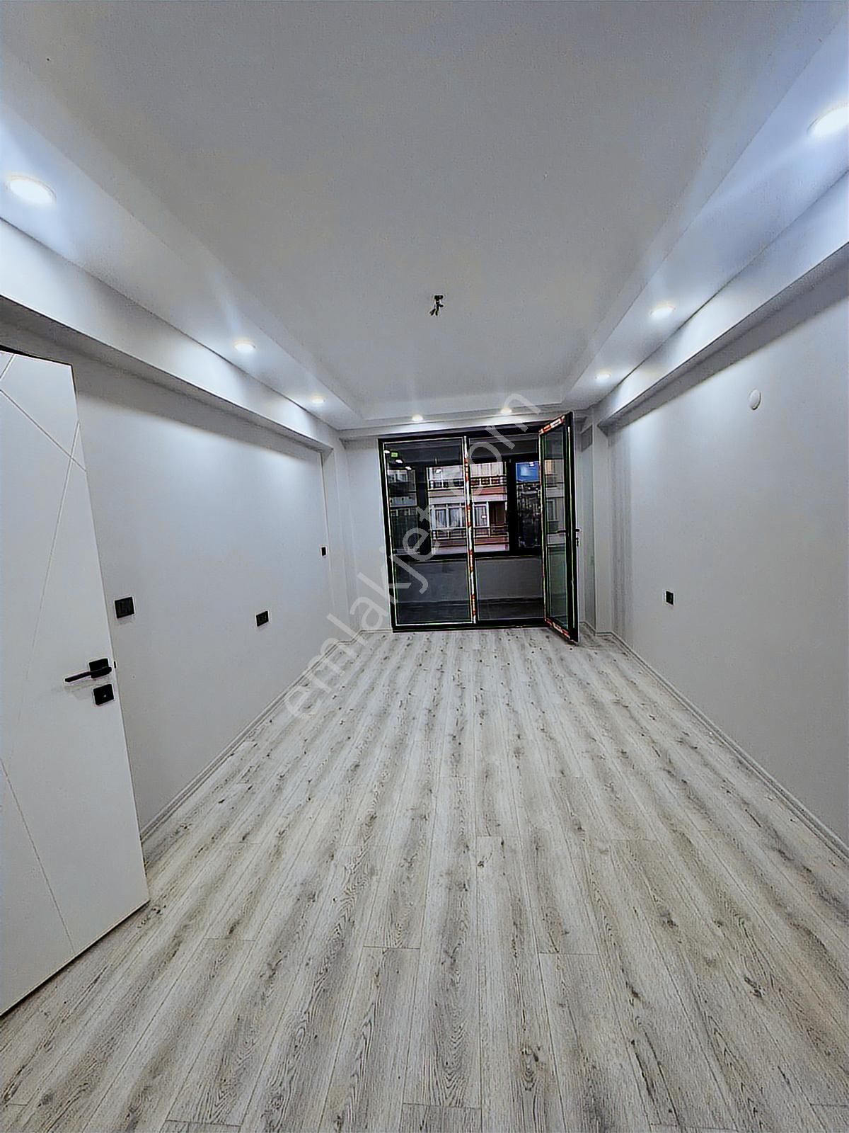 Bandırma Maviden Ultra Lüks Şık Tasarımlı 5+1+2 Satılık Triplex - Görsel 32