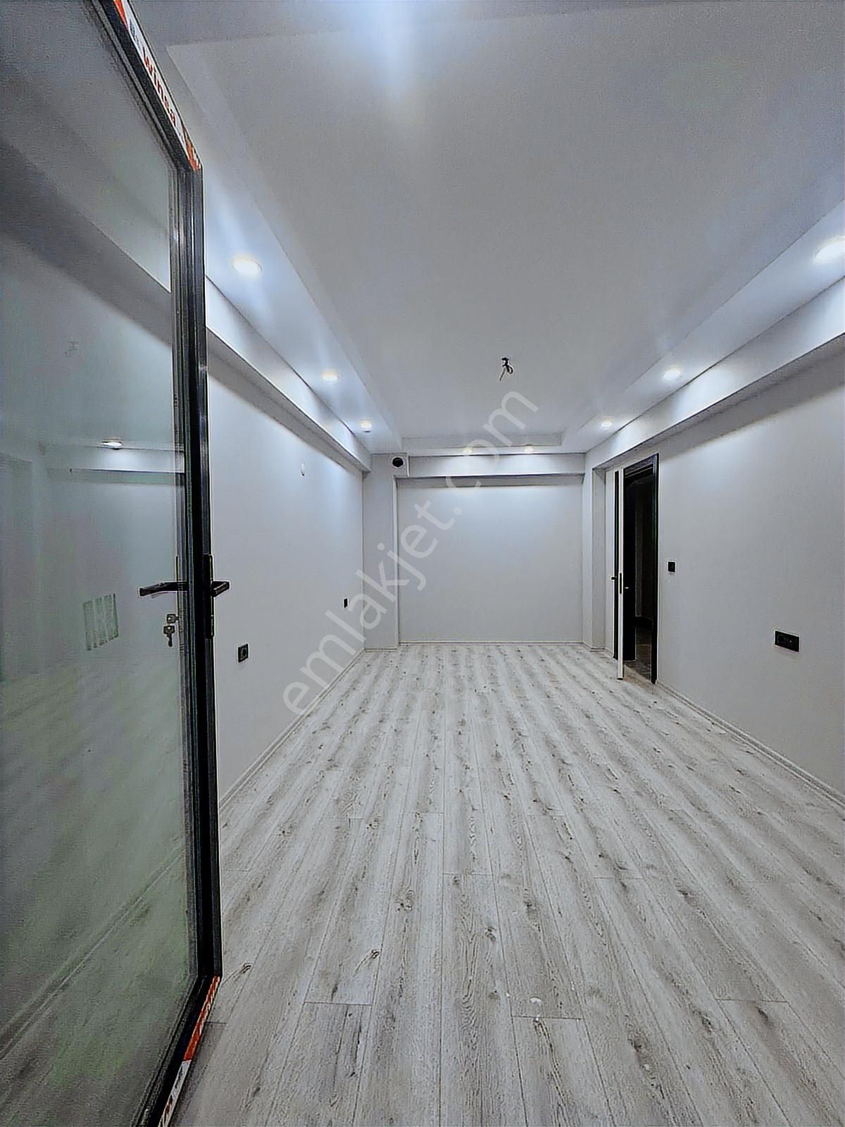 Bandırma Maviden Ultra Lüks Şık Tasarımlı 5+1+2 Satılık Triplex - Görsel 15