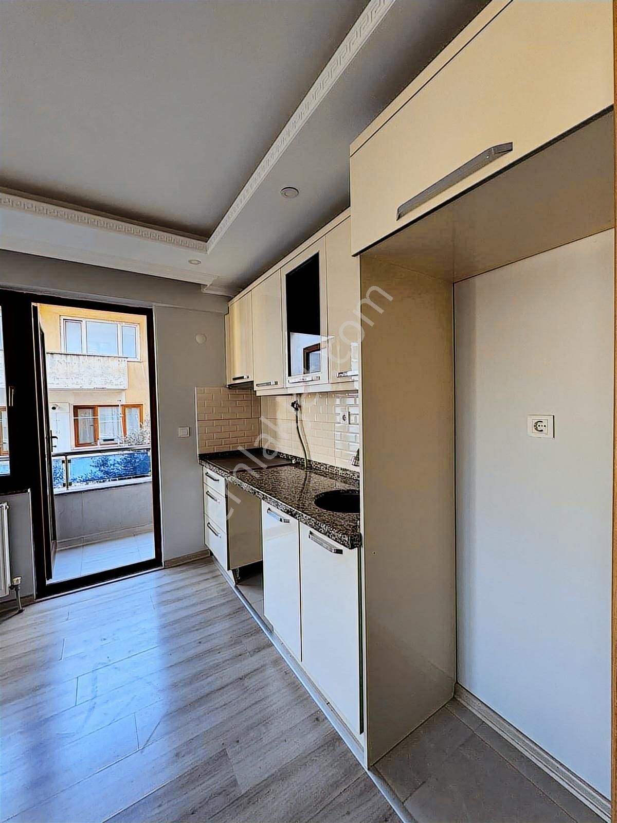 Bandırma Mavi Emlaktan İhsaniye Mah.2+1 A.mutfalı Kiralık Daire - Görsel 4