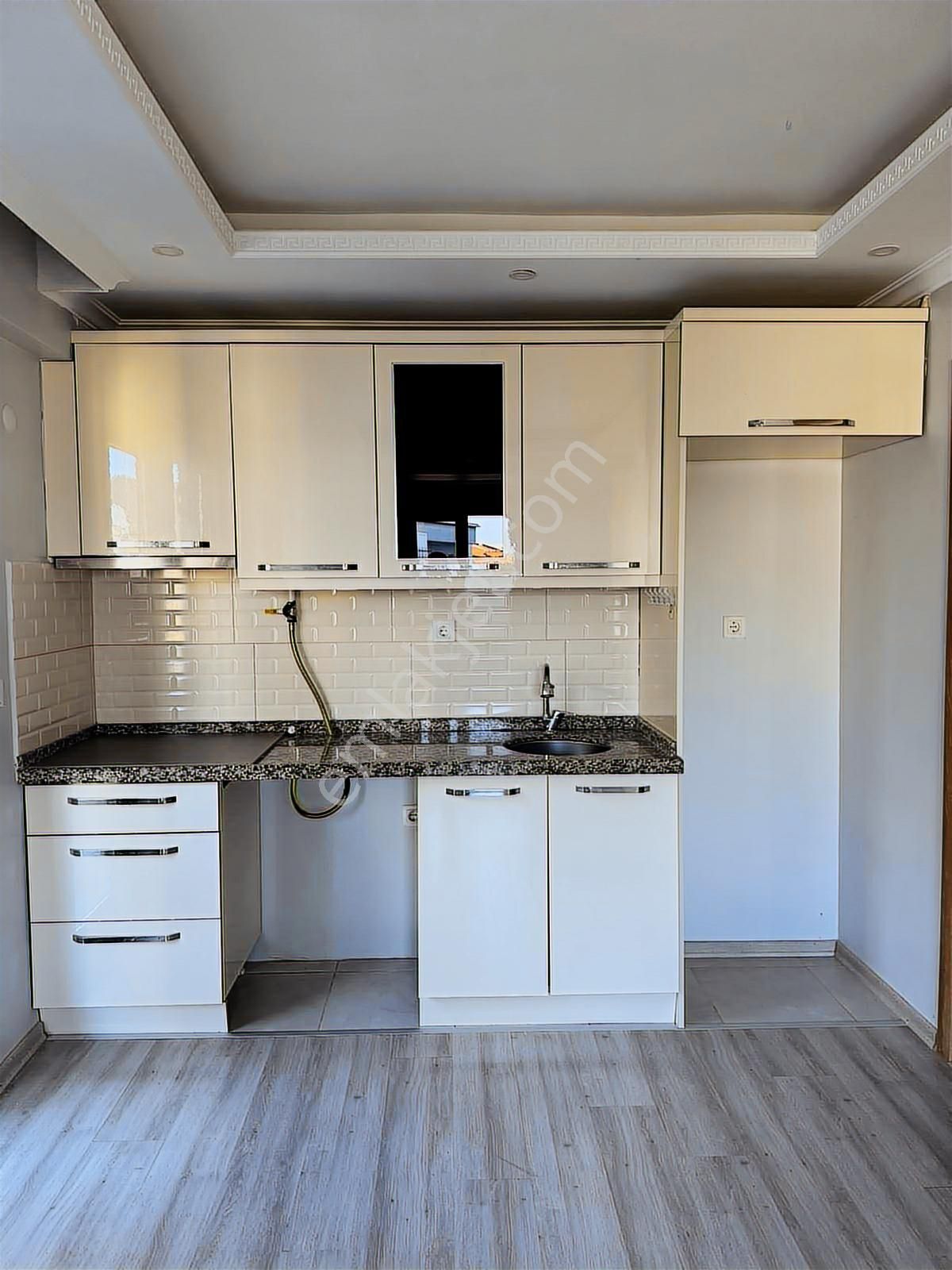 Bandırma Mavi Emlaktan İhsaniye Mah.2+1 A.mutfalı Kiralık Daire - Görsel 2