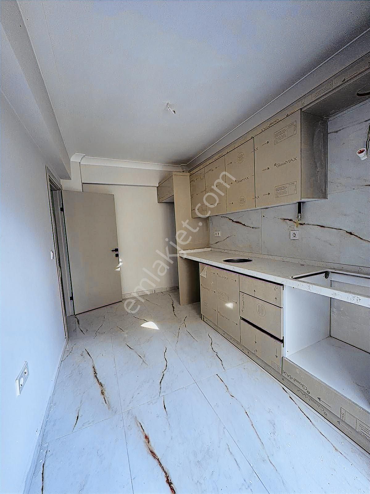 Bandırma Mavi Emlaktan İhsaniye Mah. 2+1 Y.giriş Satılık Daire - Görsel 3