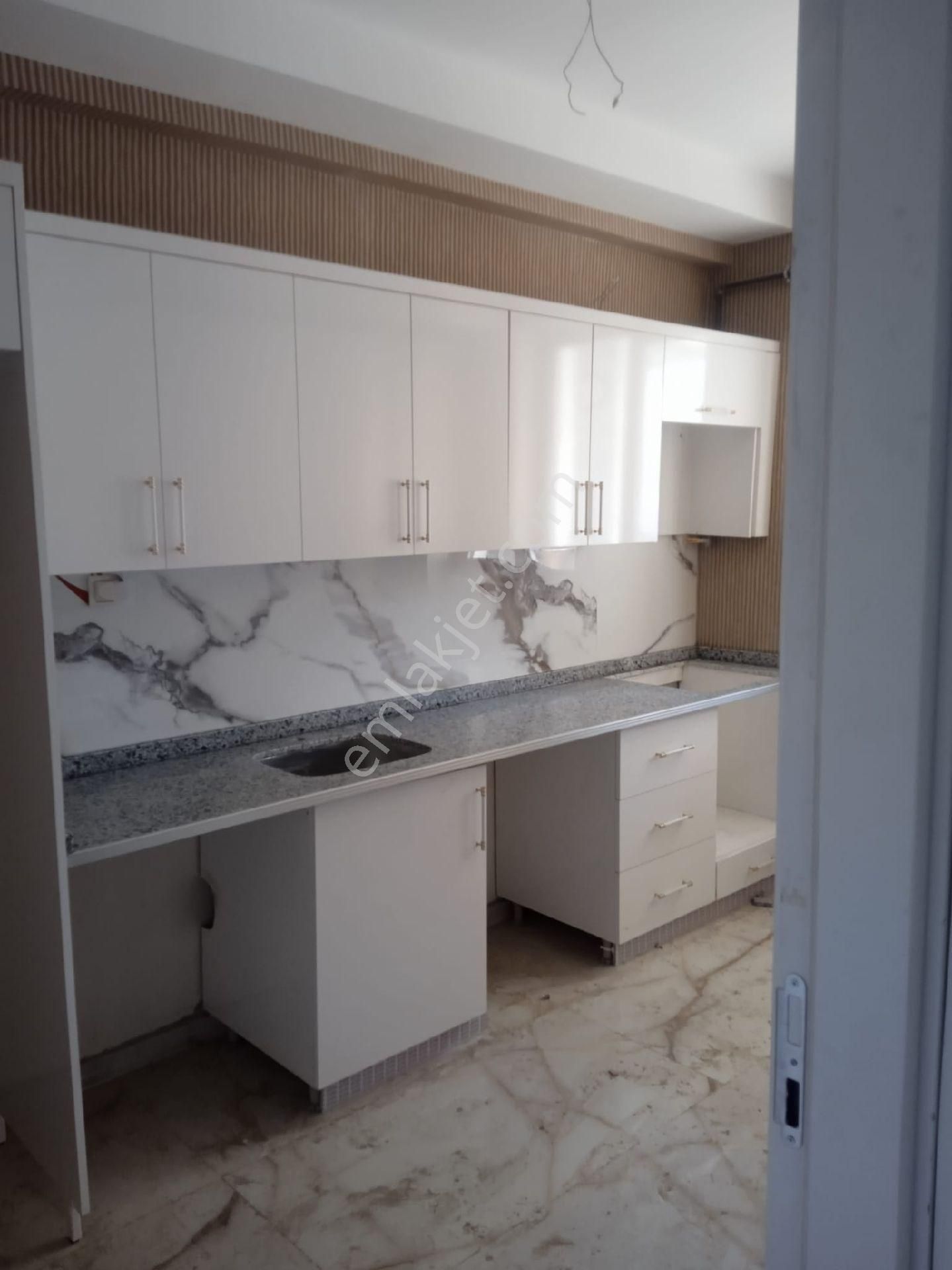 Karaköprü Seyrantepe'de Acil Satılık 2+1 Giriş Kat Daire - Görsel 7