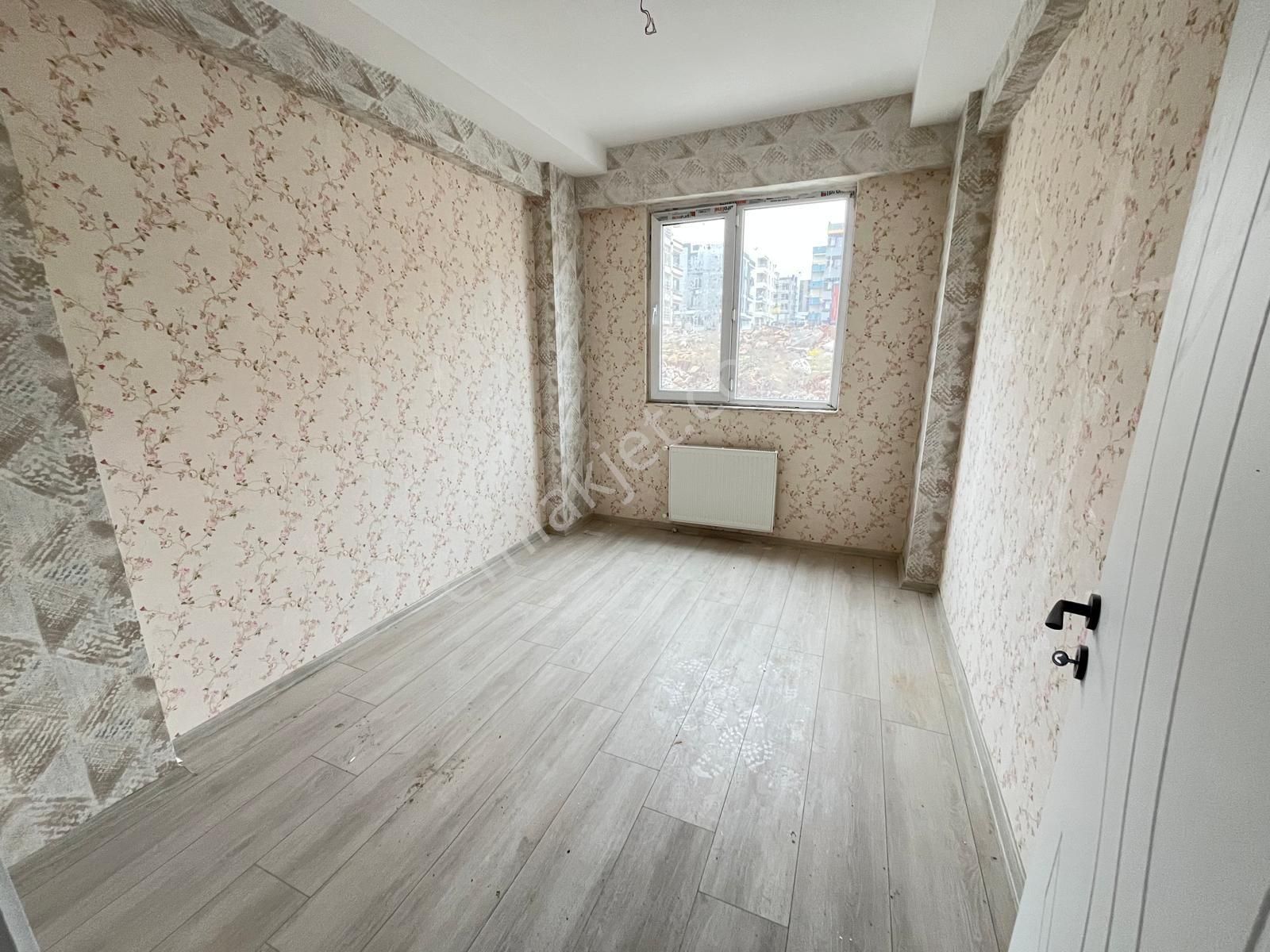 Karaköprü Seyrantepe'de Acil Satılık 2+1 Giriş Kat Daire - Görsel 5