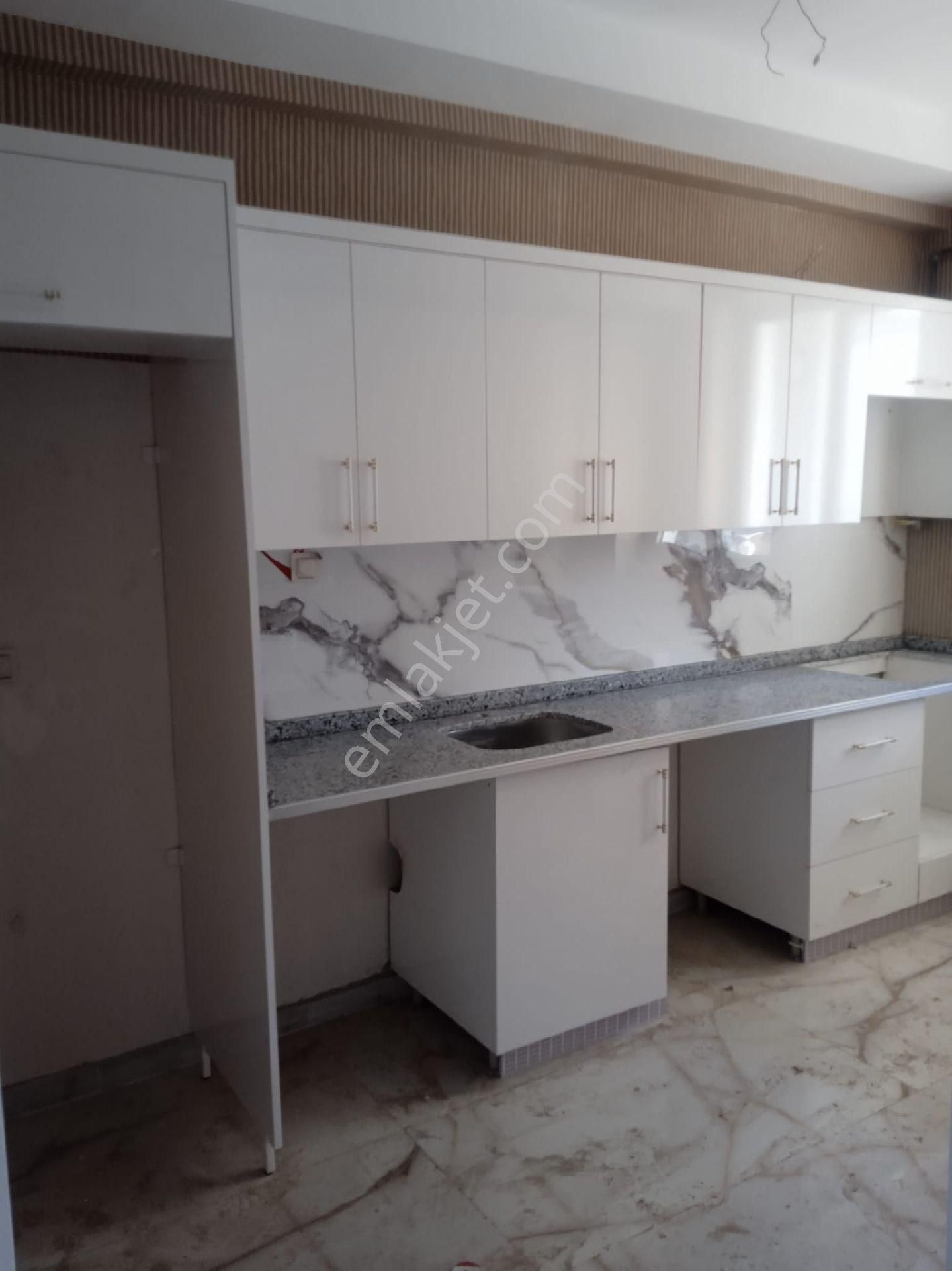 Karaköprü Seyrantepe'de Acil Satılık 2+1 Giriş Kat Daire - Görsel 8