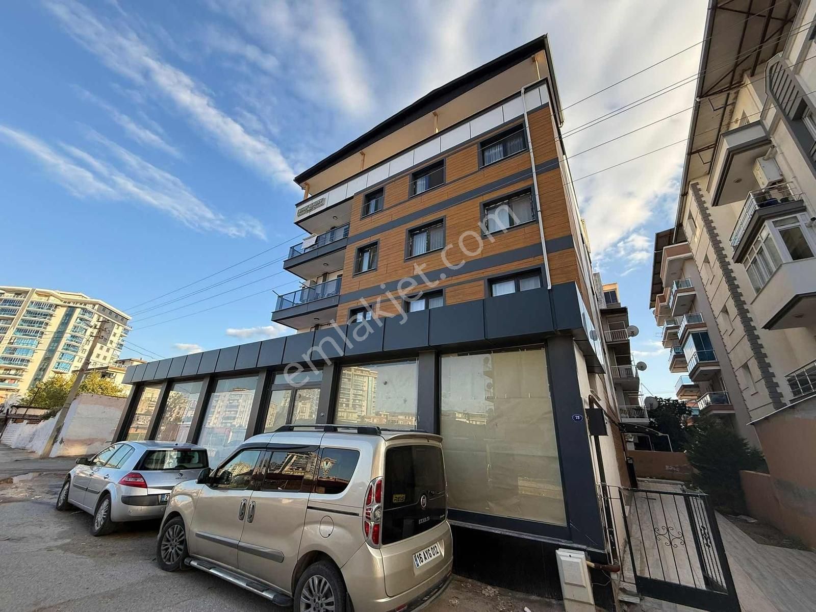 Menemen Uğur Mumcu Mahallesi 2+1 Kiralık Daire