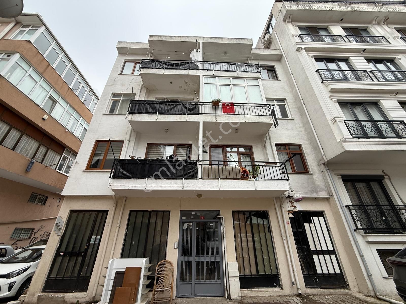 Maltepe İnönü Caddesine Paralel Ara Kat 2+1 Kiralık Daire