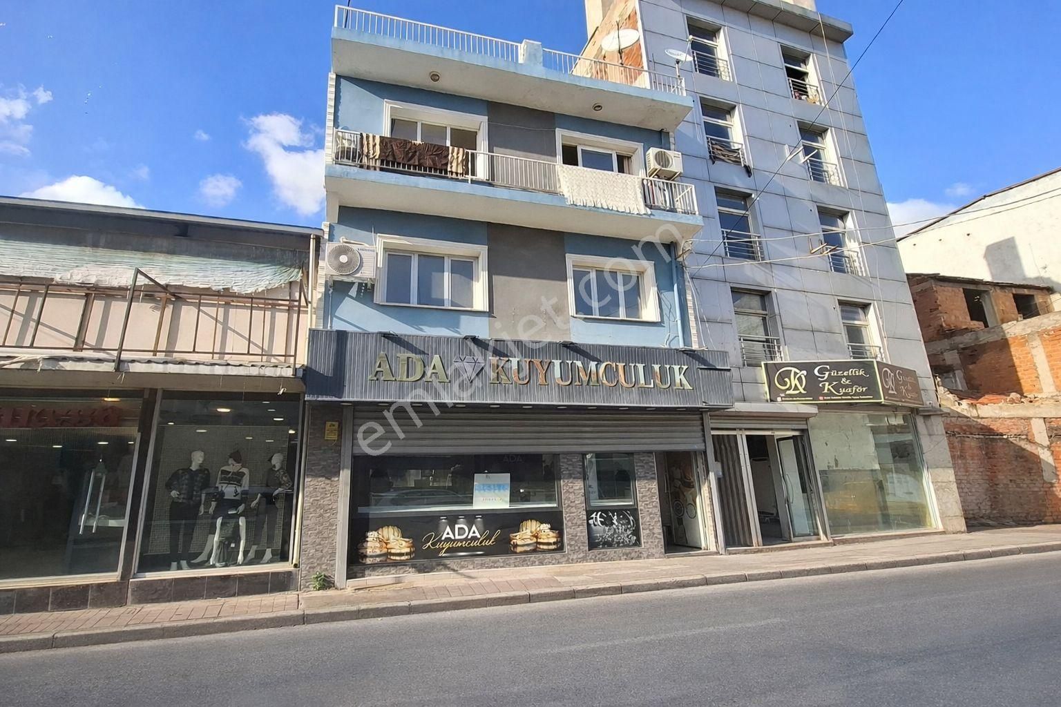 Bayraklı Çay Mah.’ De Anayol Üzerinde, Yüksek Tabela Değerine Sahip 85 M² Kiralık İşyeri Fırsatı