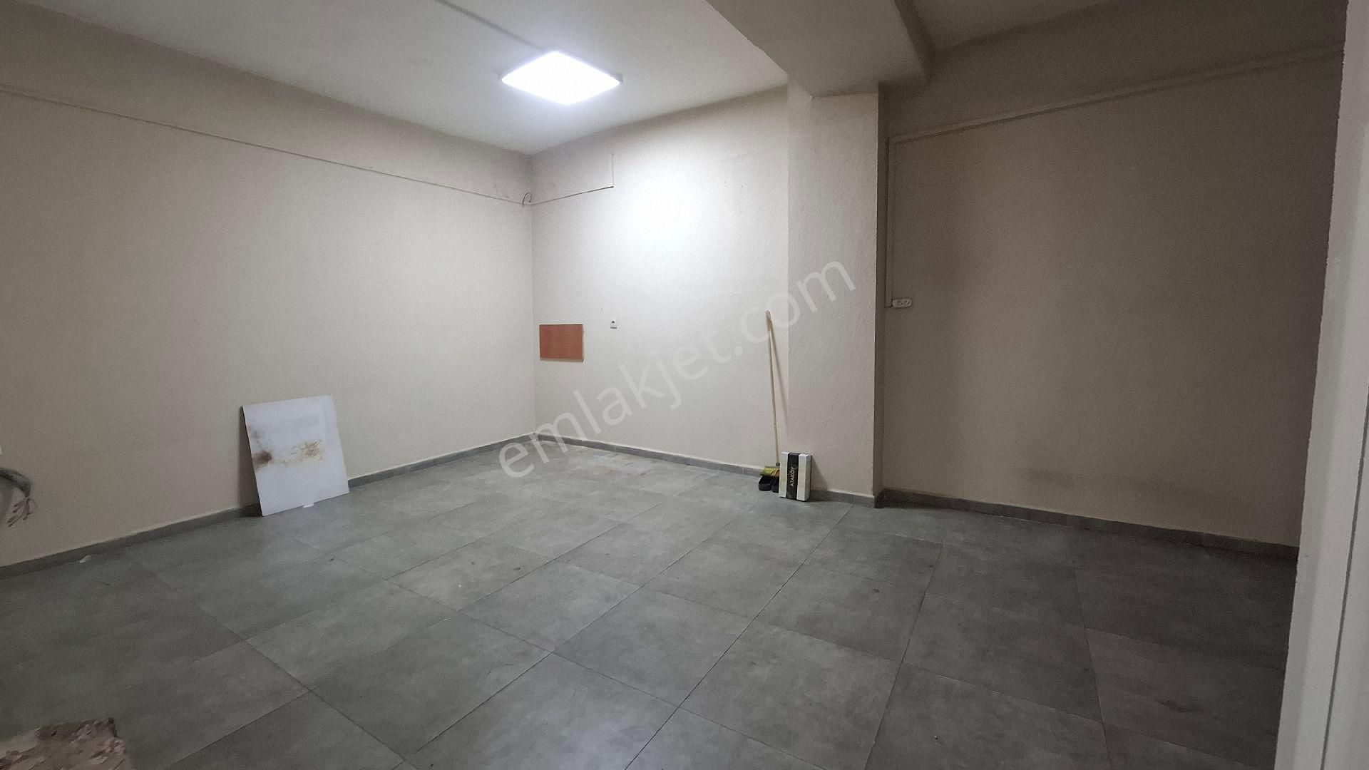 Bayraklı Çay Mah.’ De Anayol Üzerinde, Yüksek Tabela Değerine Sahip 85 M² Kiralık İşyeri Fırsatı - Görsel 7