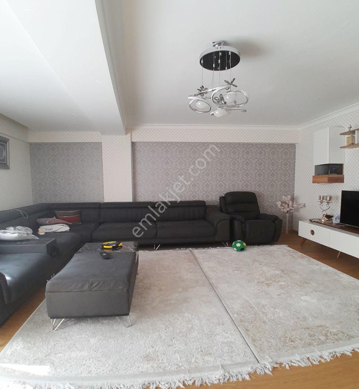 Müslüm Emlaktan Avcılar Gümüşpalada 3+1 Ön Cephe Ara Kat - Görsel 2