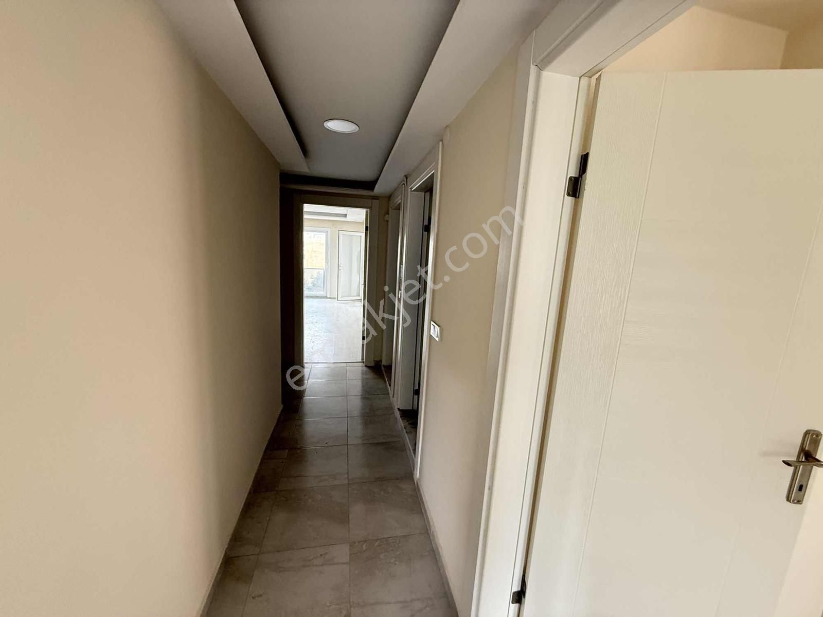 Kuşadası Davutlar Merkezde Satılık 3+1 Daire - Görsel 16