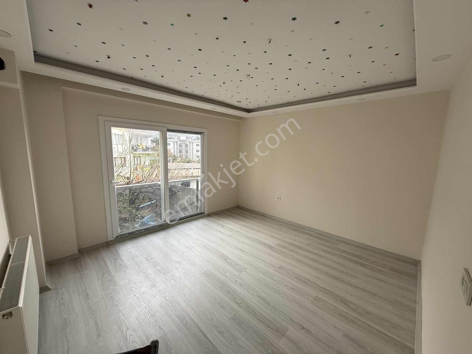 Kuşadası Davutlar Merkezde Satılık 3+1 Daire - Görsel 14