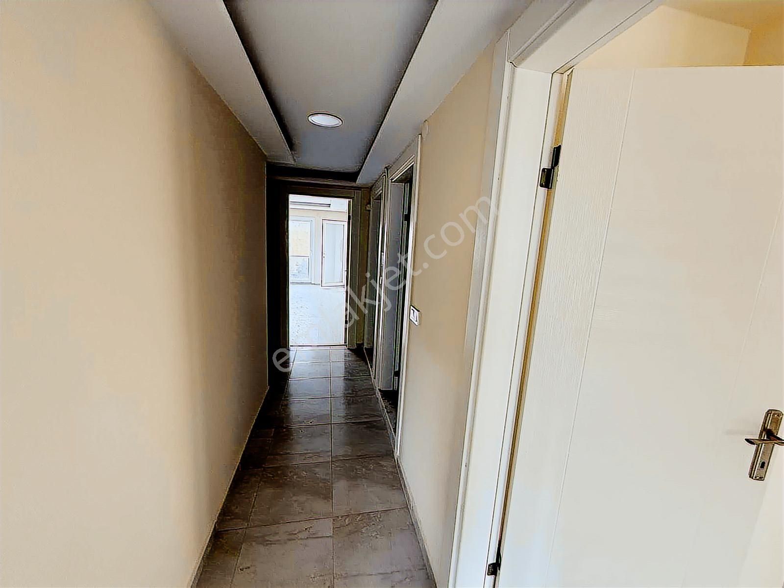 Kuşadası Davutlar Merkezde Satılık 3+1 Daire - Görsel 33
