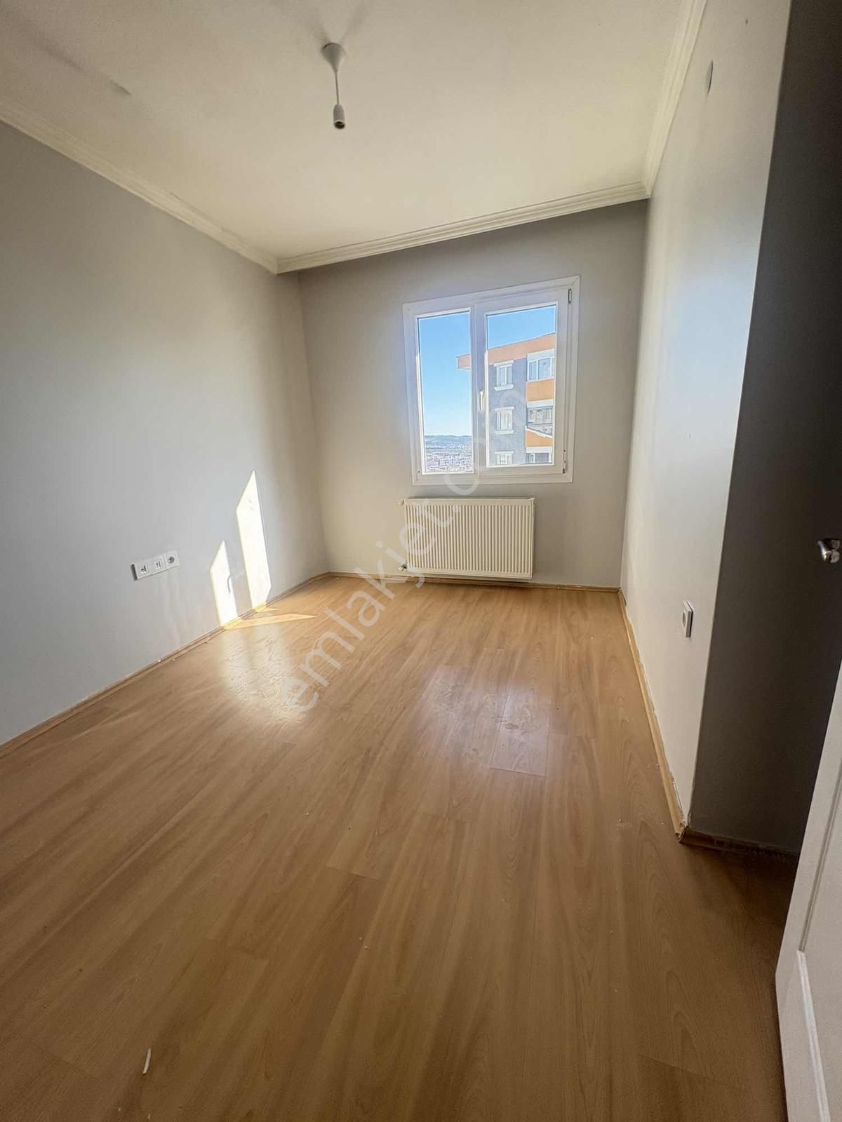 Egekentte Sınırsız Kredi İmkanı Ara Kat Kombili Tadilatlı 2+1 - Görsel 21