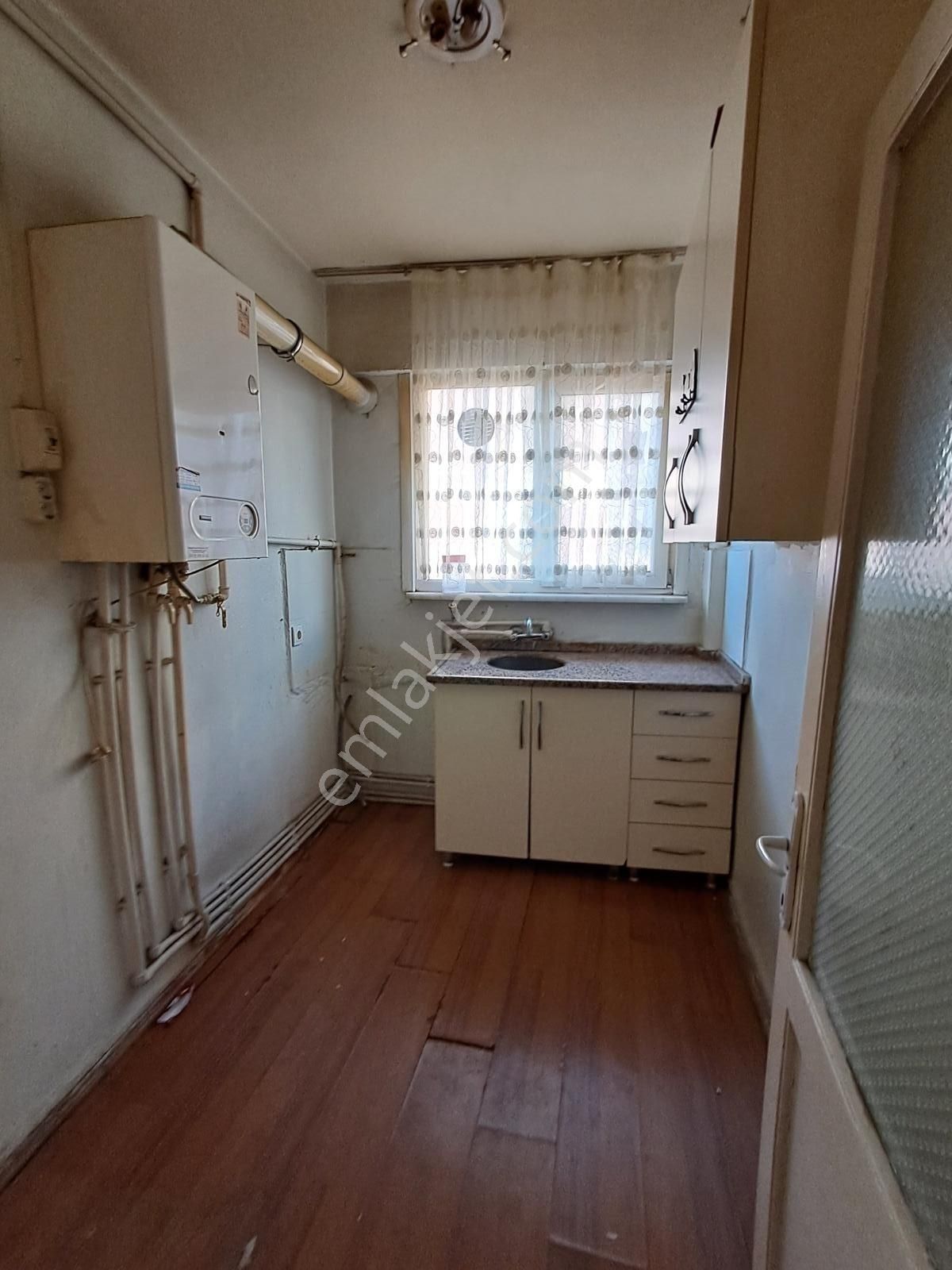 Bahçelievler Siyavuşpaşa Camii Yakını Kiralık 2+1 Daire 26000 - Görsel 7