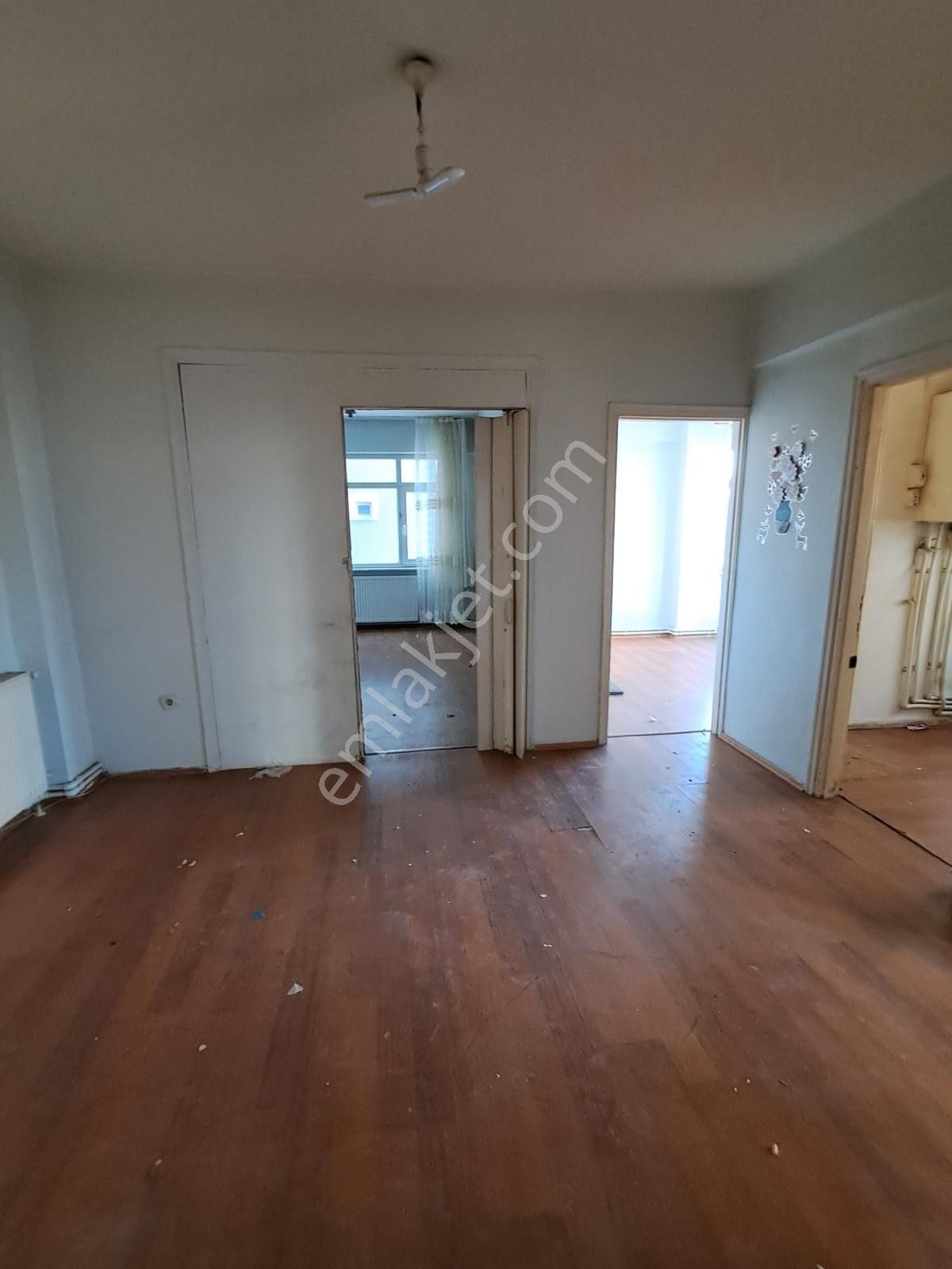 Bahçelievler Siyavuşpaşa Camii Yakını Kiralık 2+1 Daire 26000 - Görsel 32